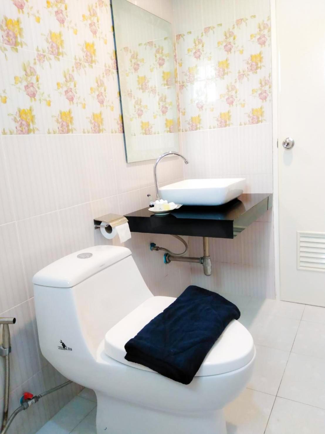 Uthaithani Resort
