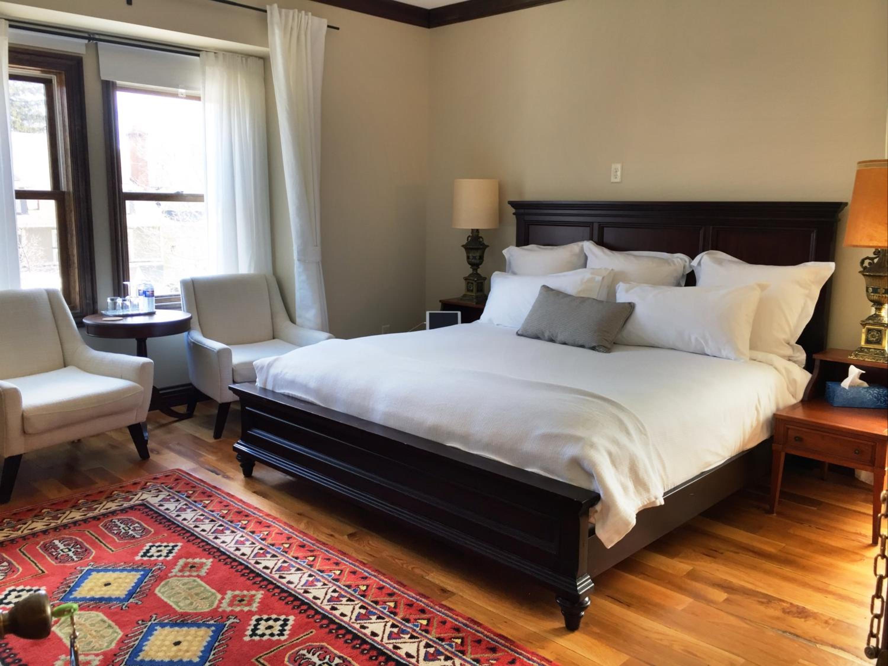 Dartmouth House Inn