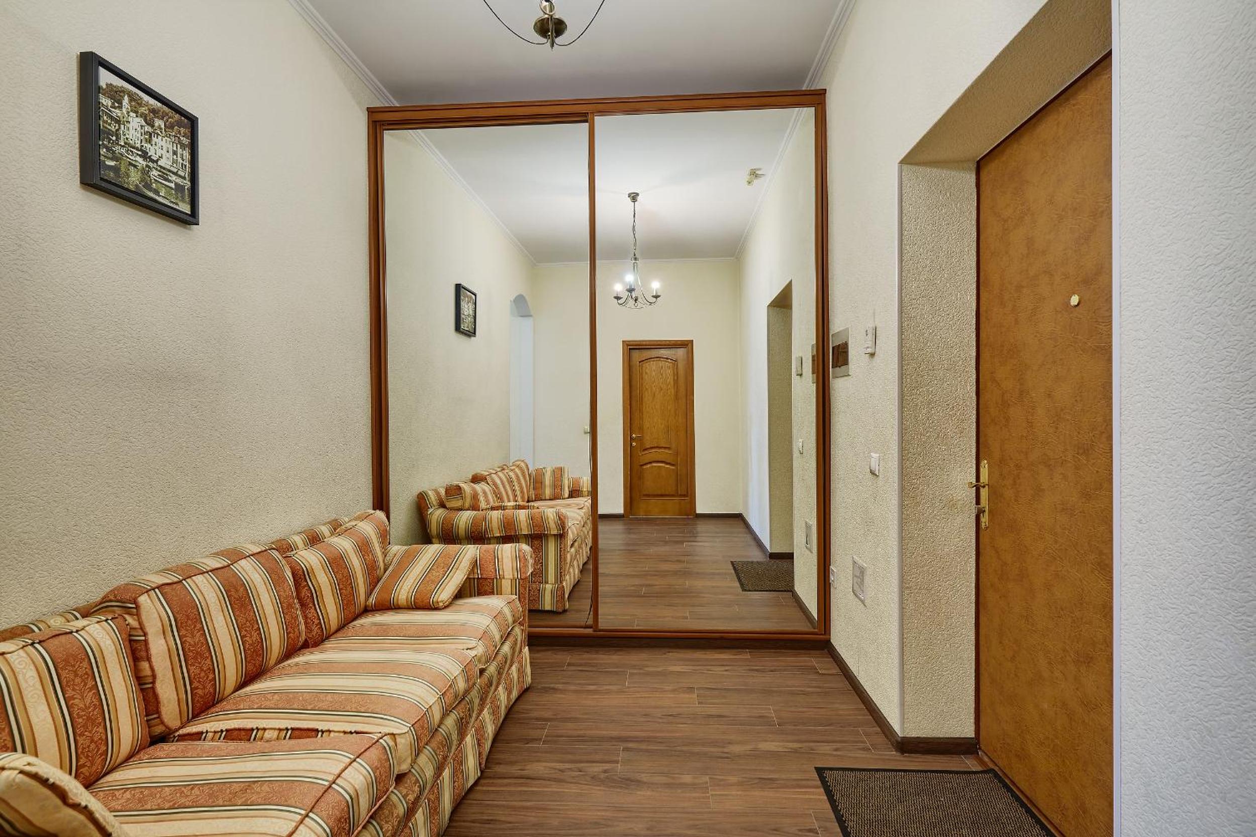 Botanic Towers опалення та світло цілодобово
