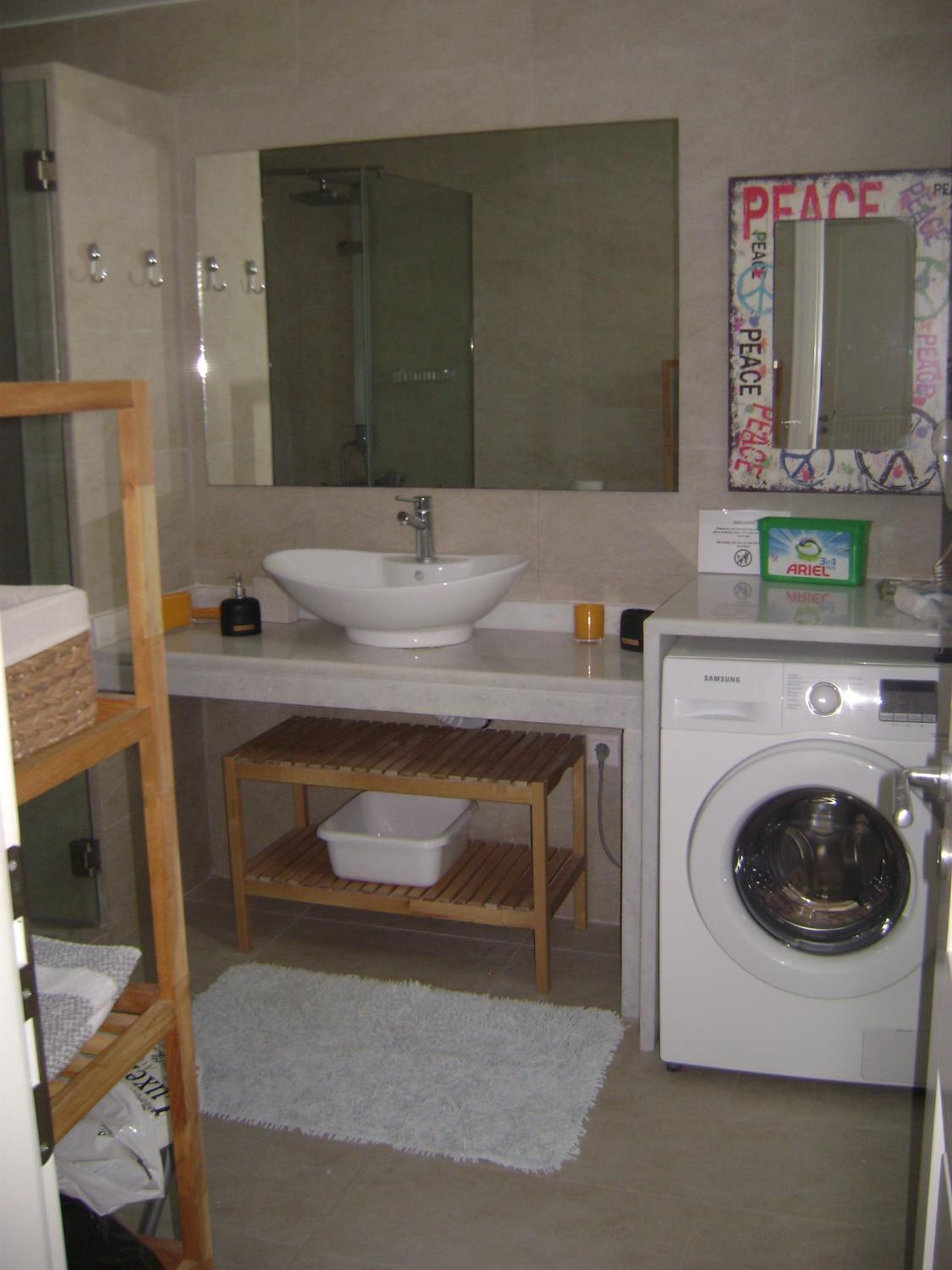 Photo 48