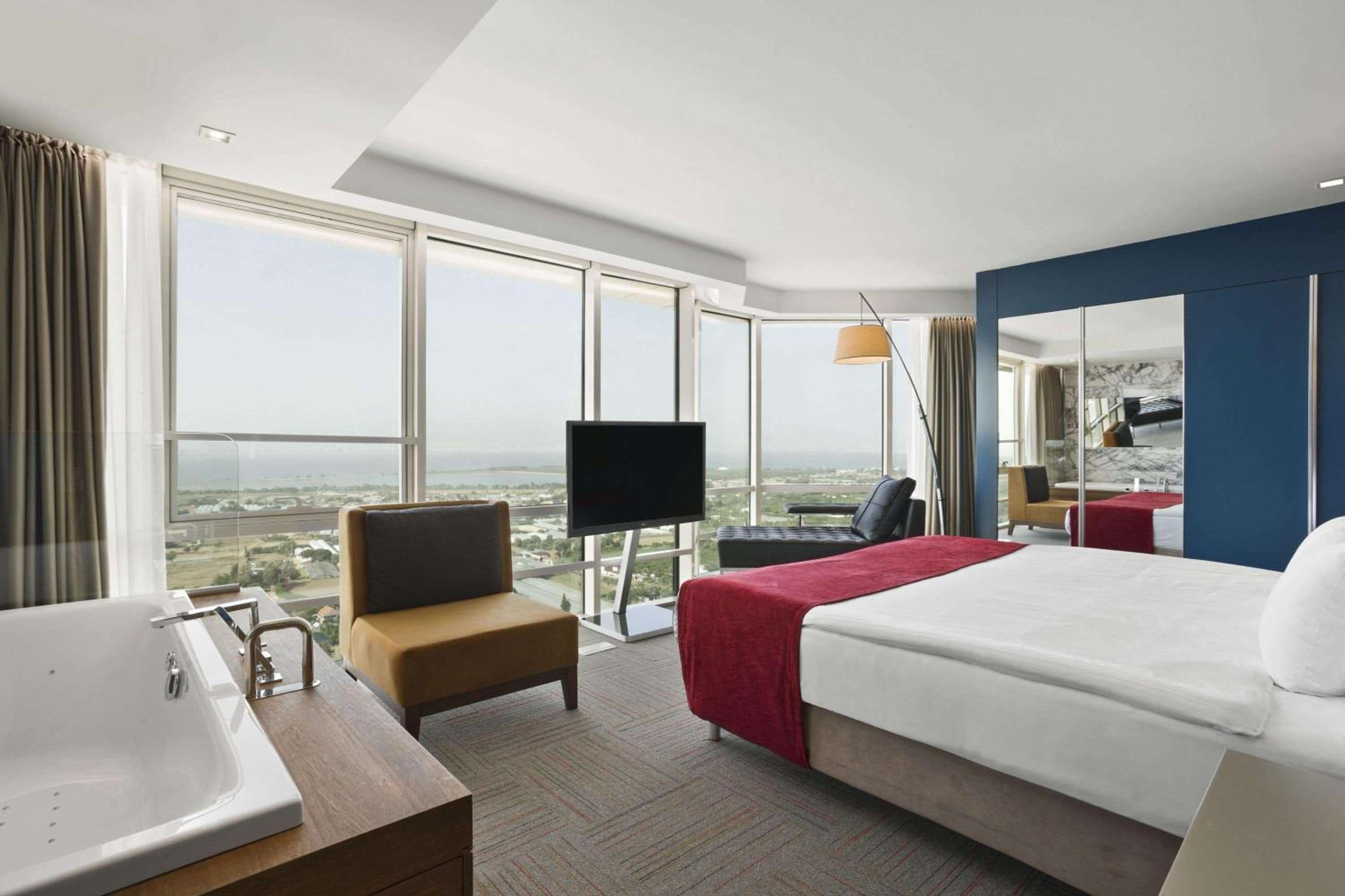 Ramada Encore by Wyndham İzmir - Image 38
