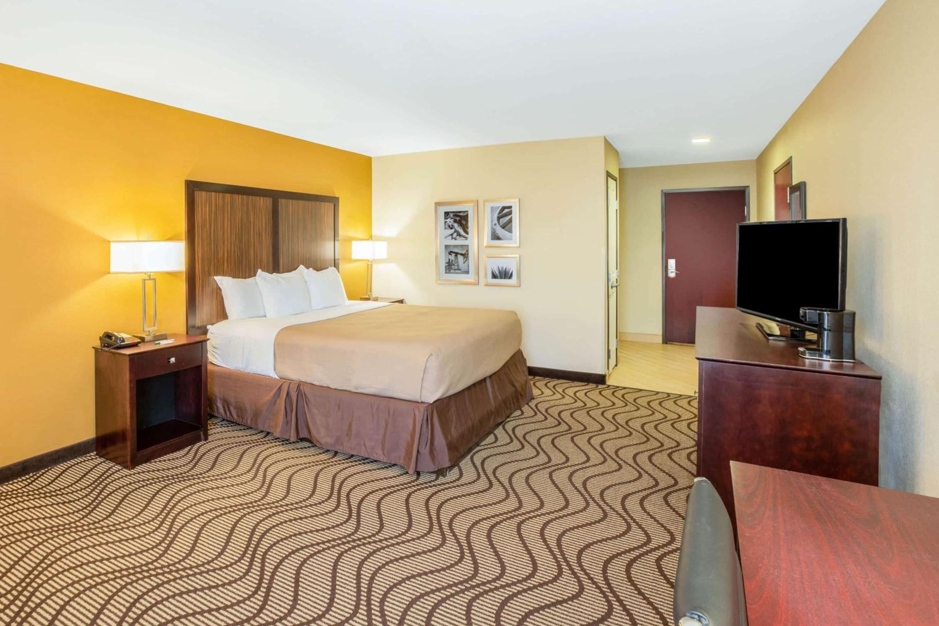 La Quinta by Wyndham Floresville