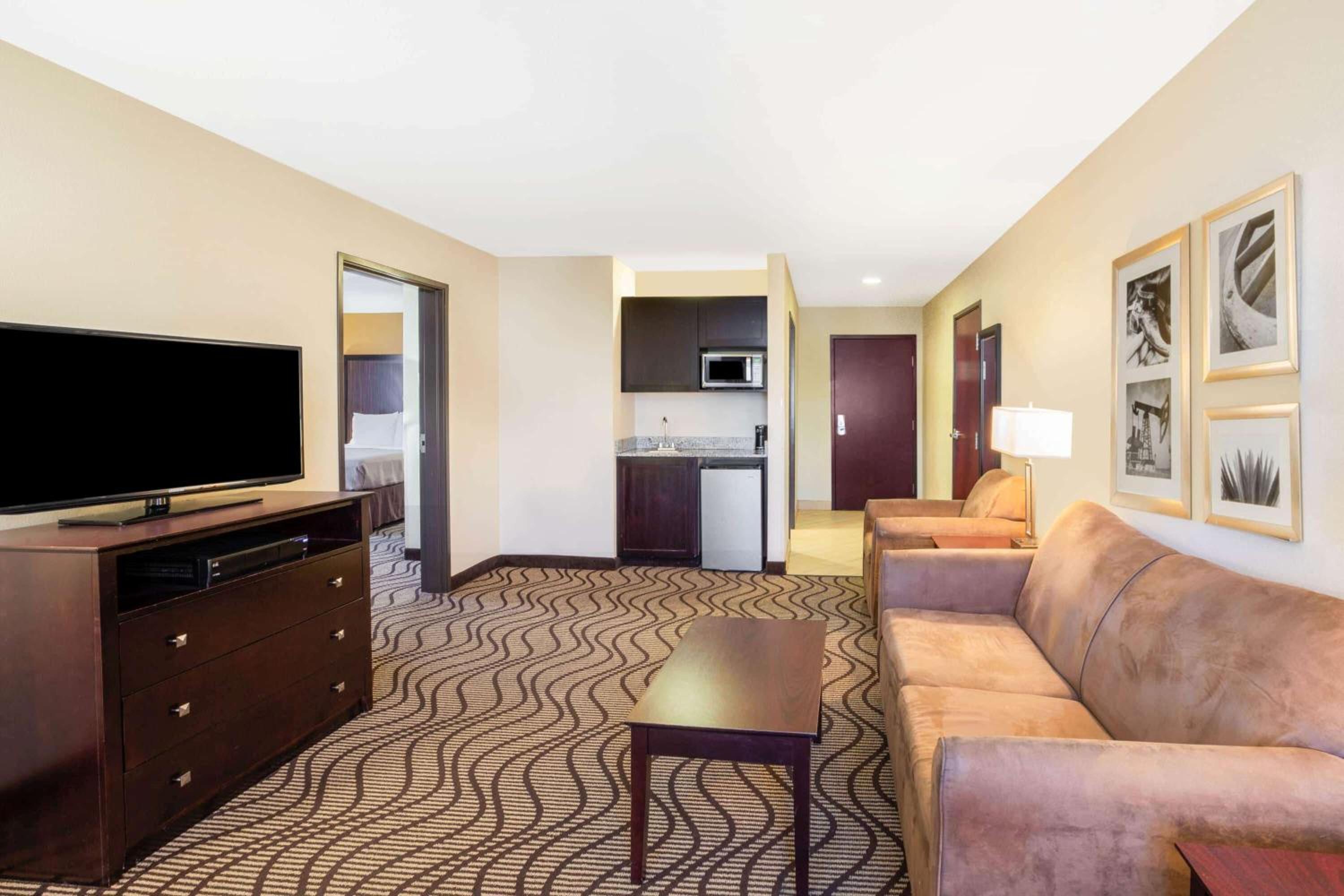 La Quinta by Wyndham Floresville