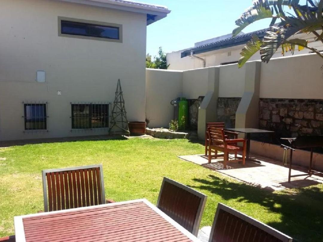 12 on Beach Guest House view 4