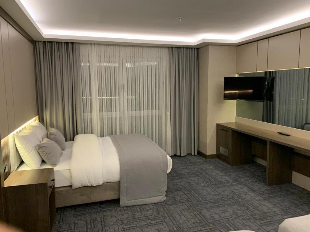 THE GREEN HOTEL - Image 54