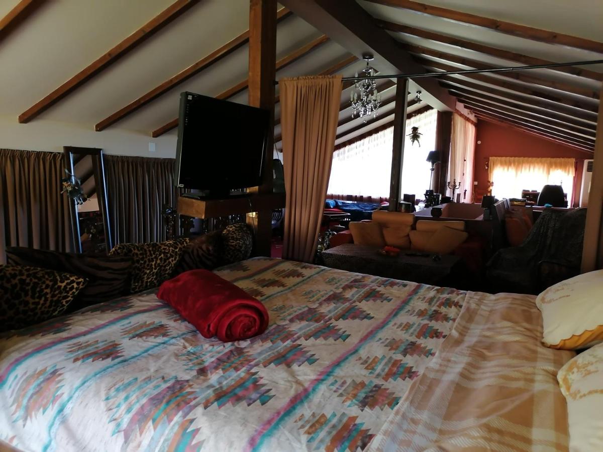 The House in the Meadow photo 4