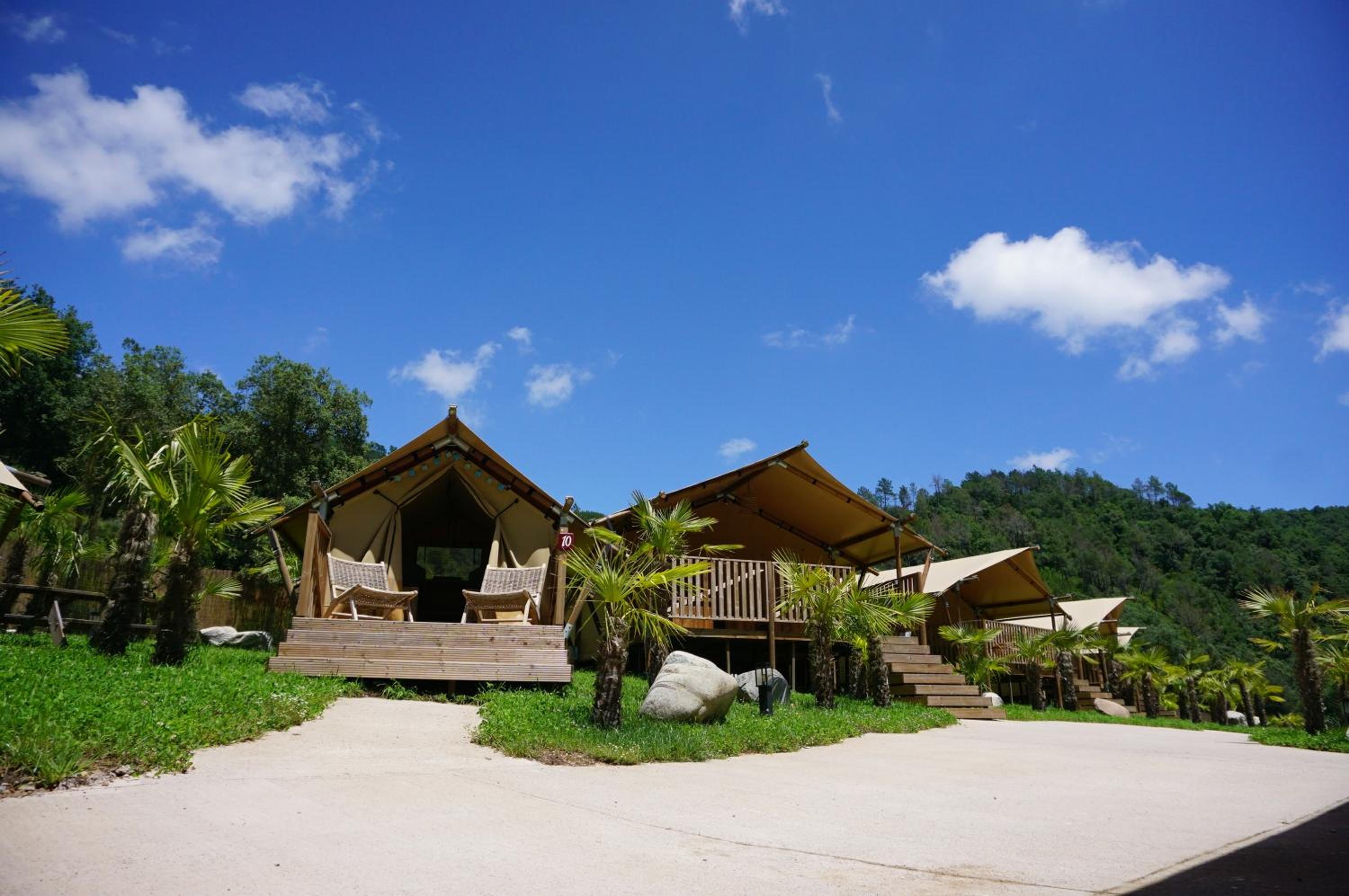 Glamping Can Bora Lodges