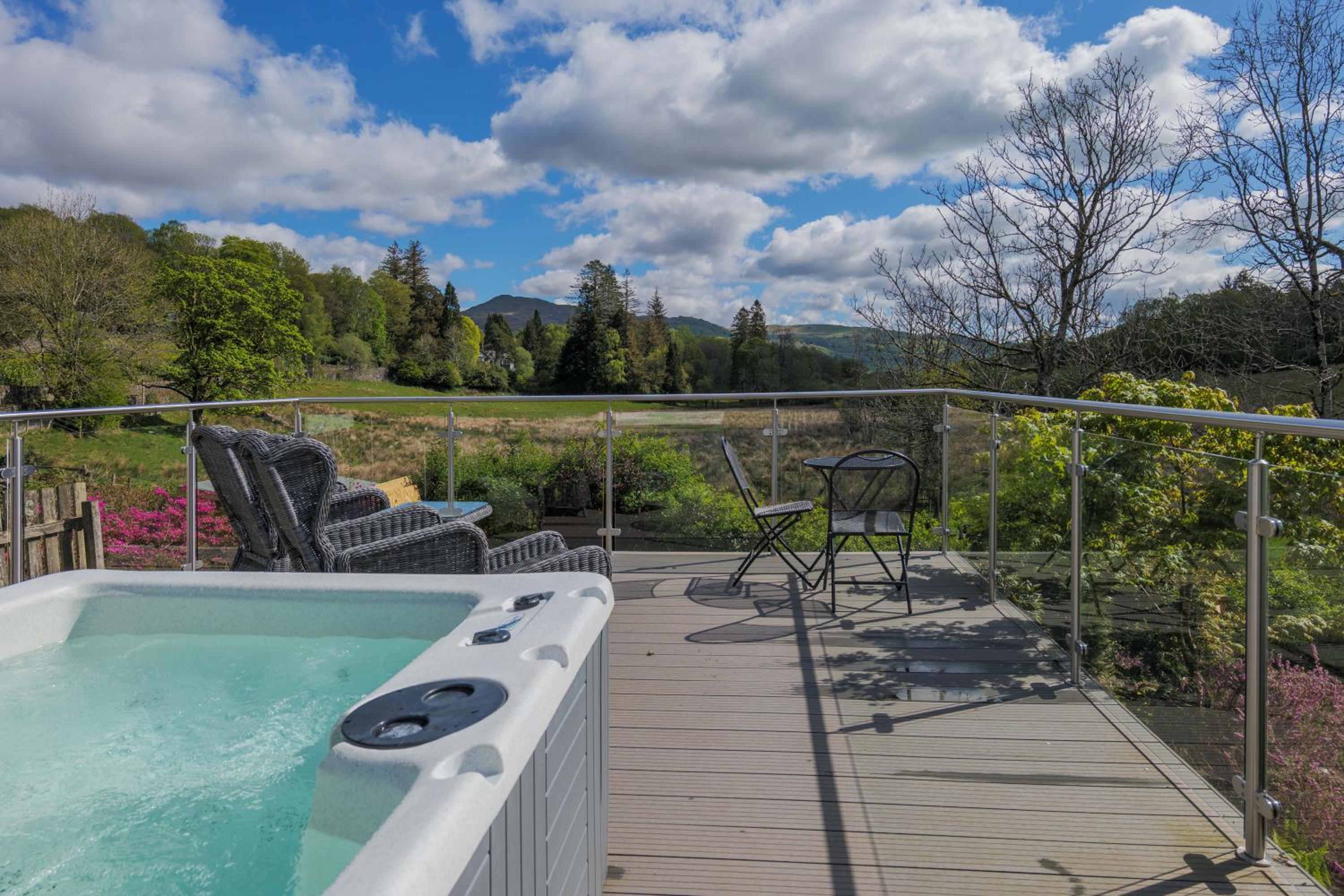 Fox Corner, Ambleside, romantic retreat for two, dog friendly, hot tub view 2