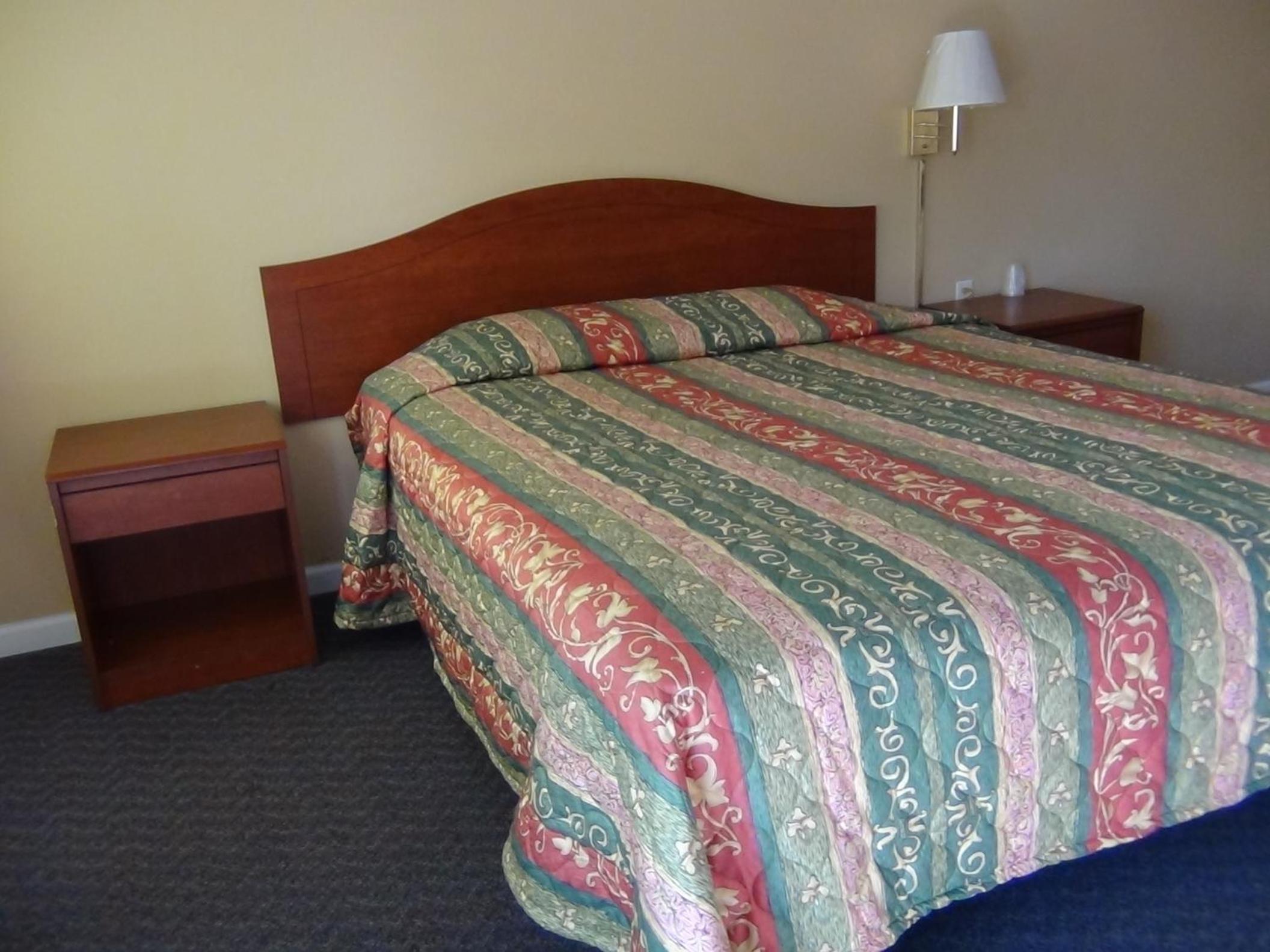 Desert Inn Motel