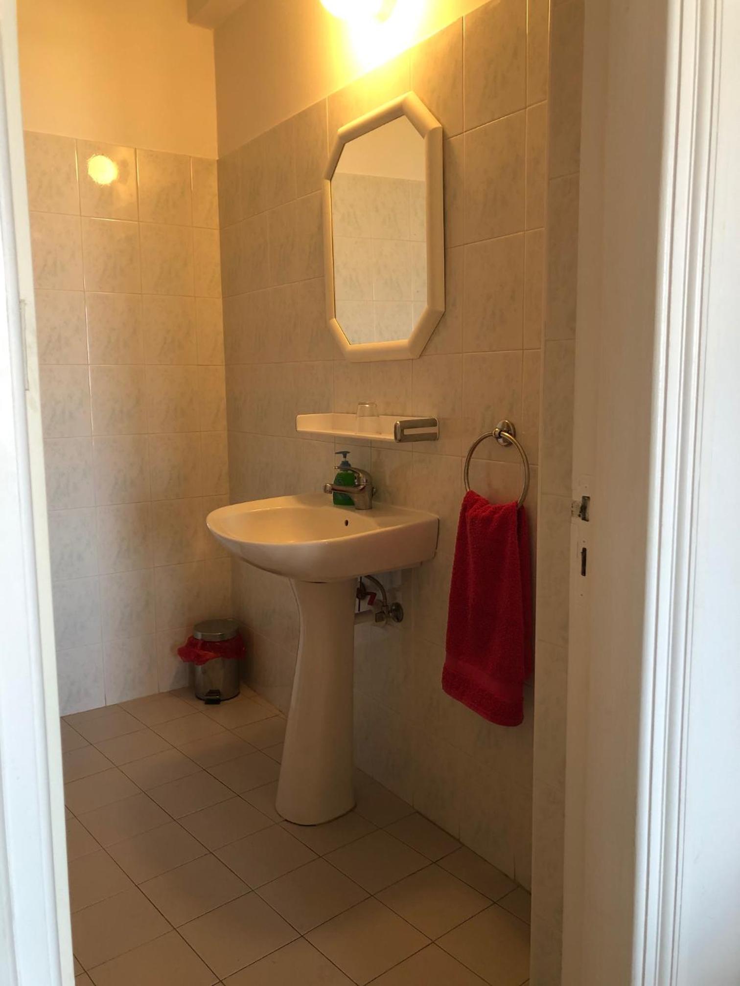 King's Palace - spacious 2 bed, 2 bath with sea and pool views