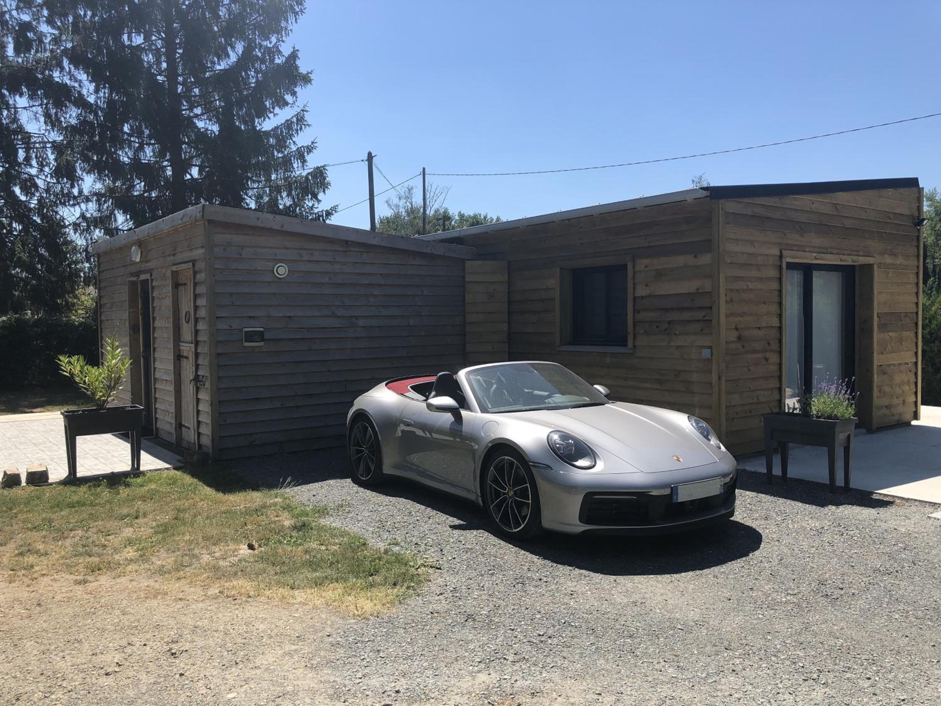 Cabane du Circuit view 4