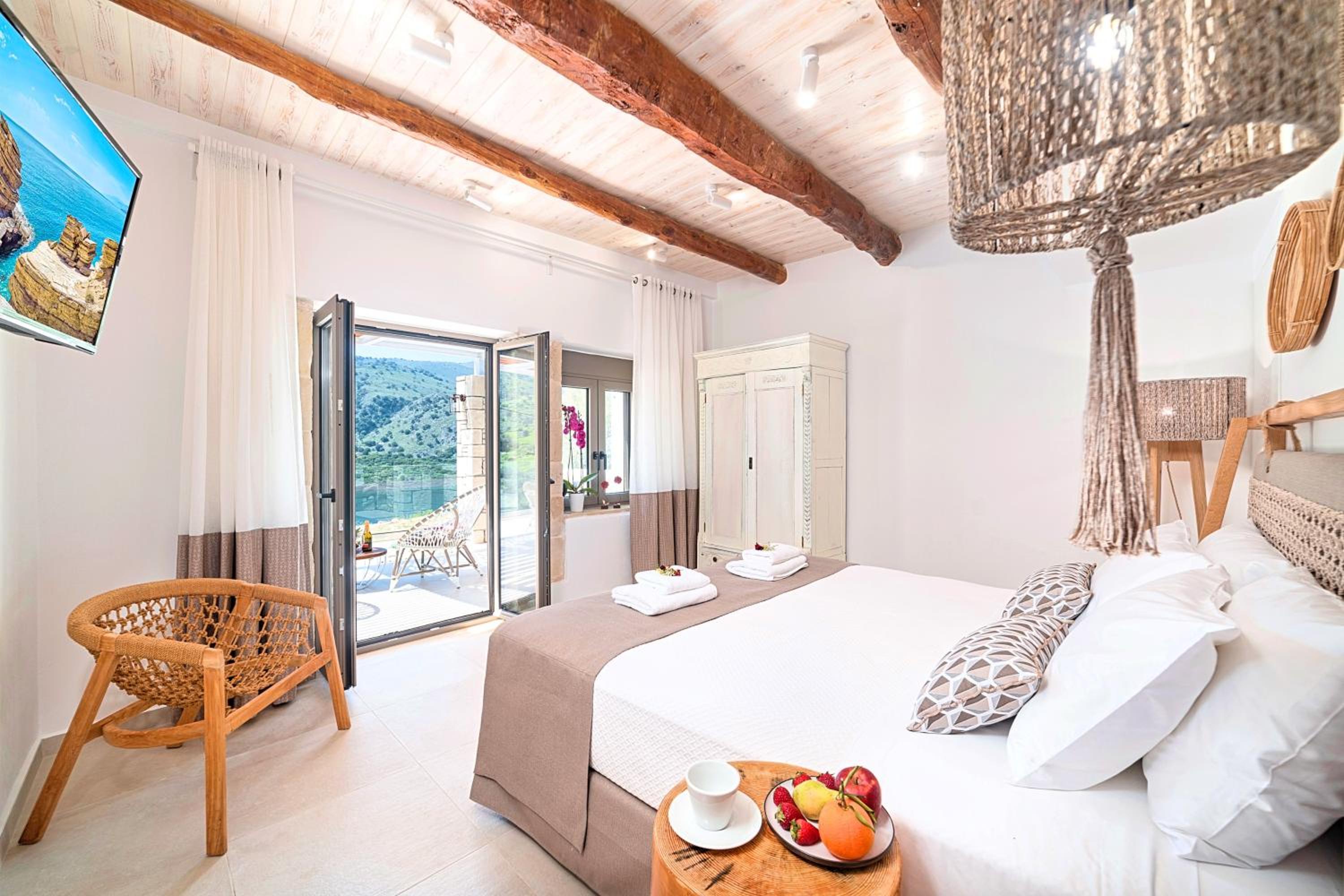 Blue Lake Villa Heated Pool