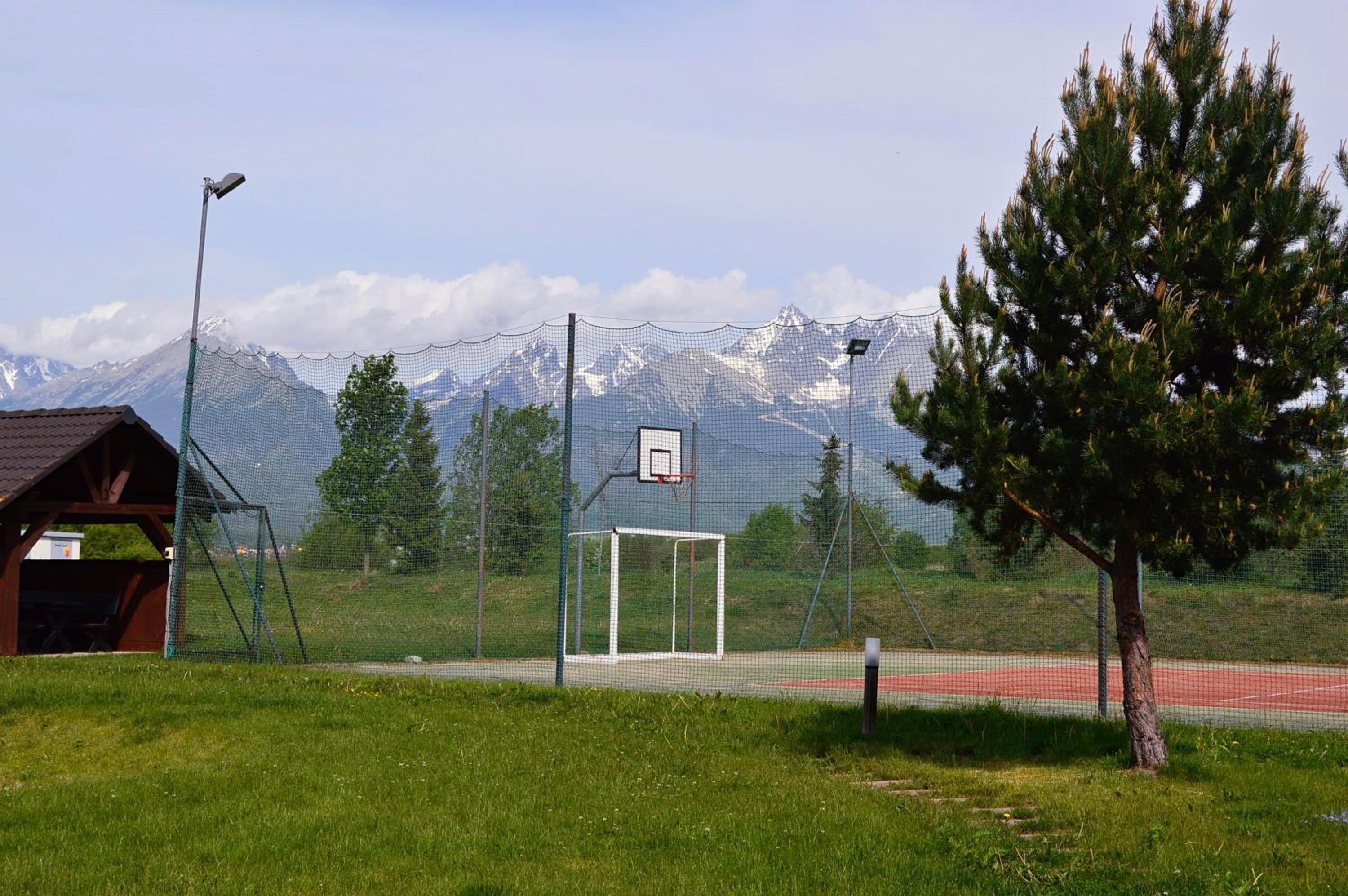 Photo 9