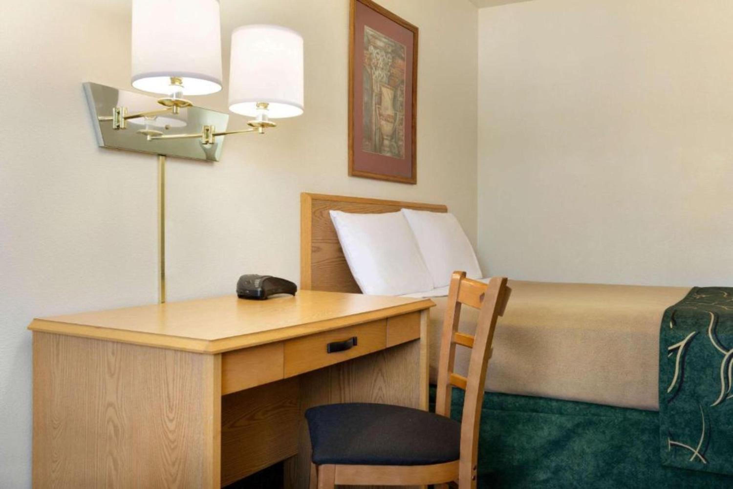 Travelodge by Wyndham Yampa view 4
