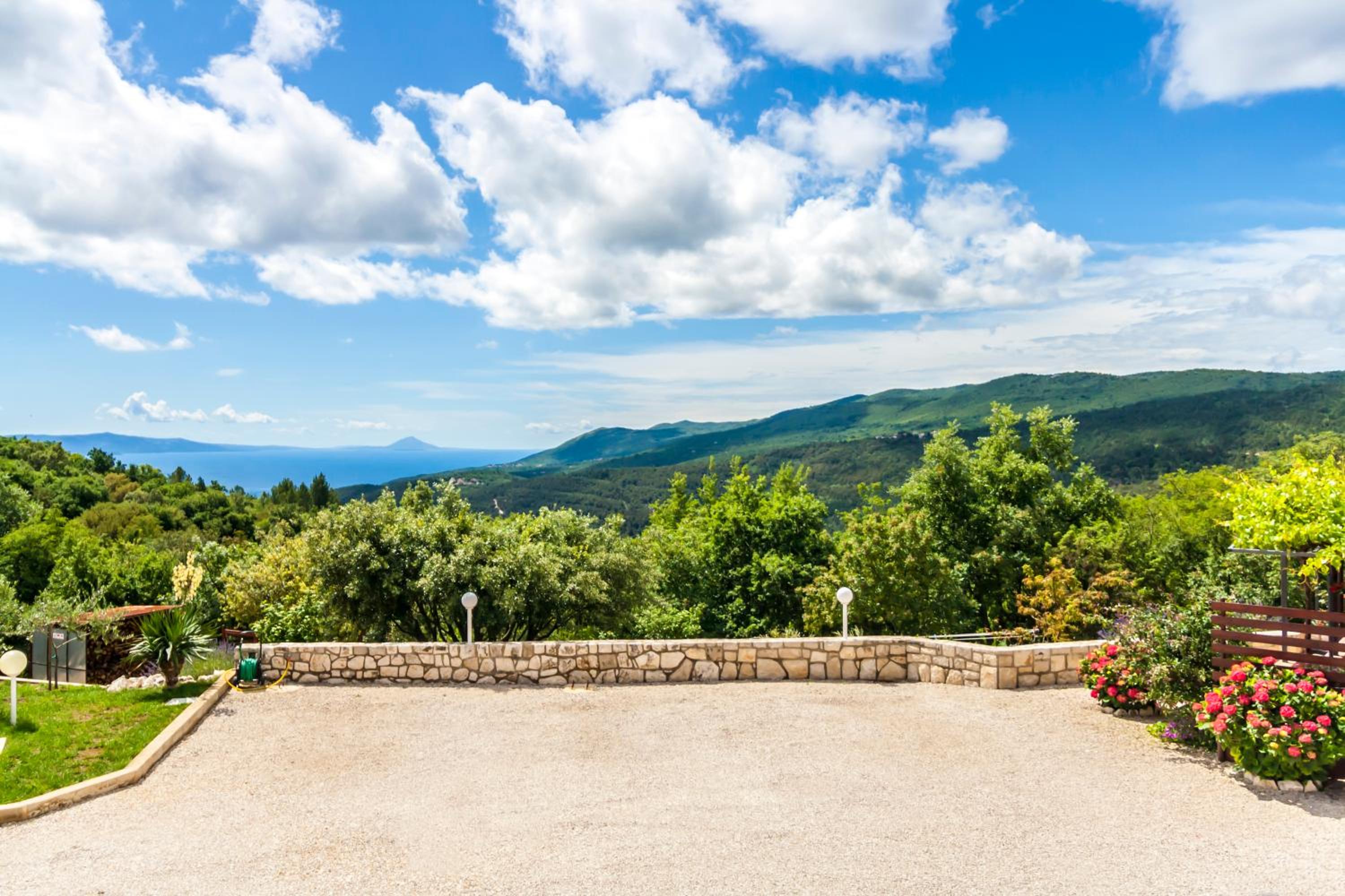 Holiday Home Lana view 5