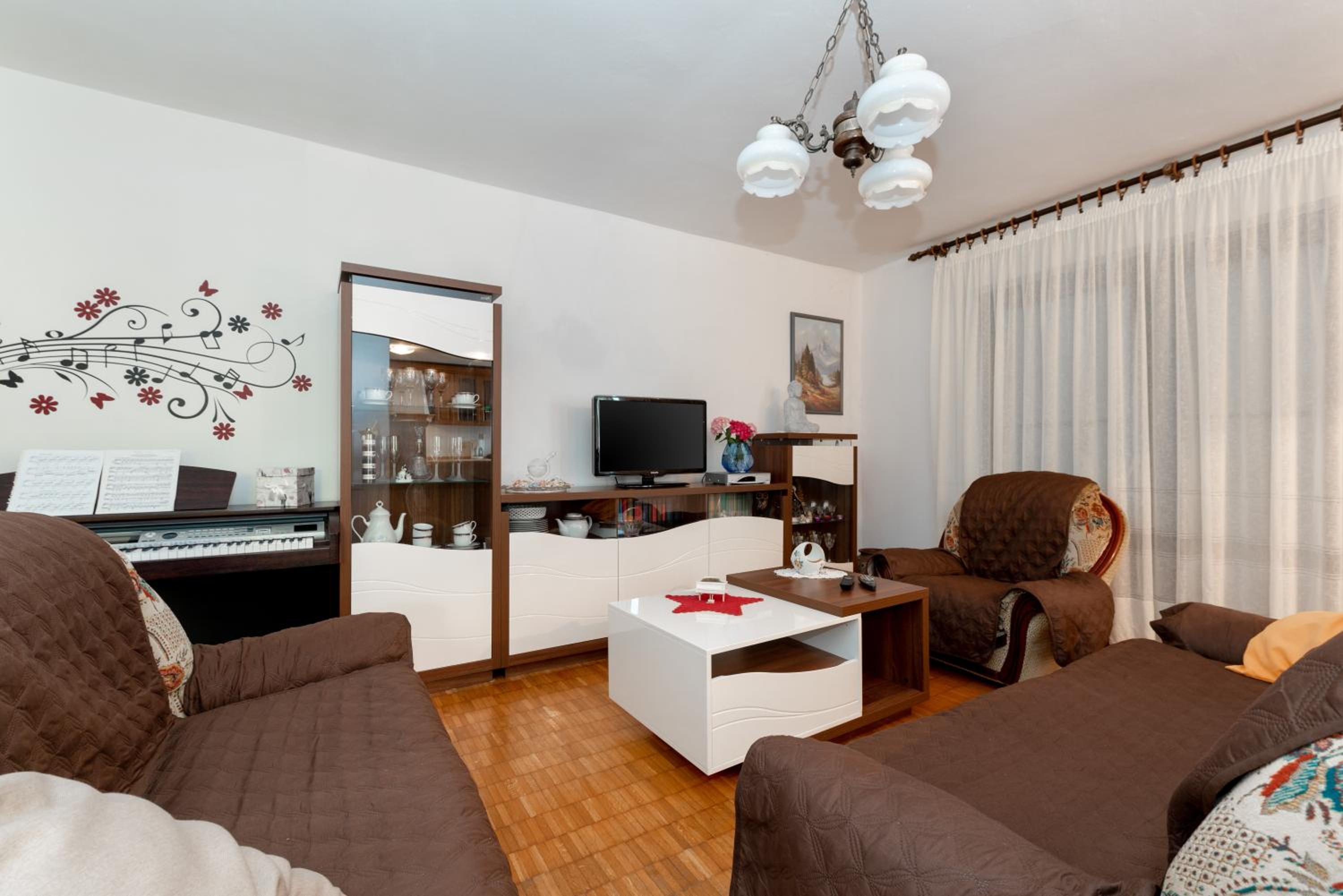 Apartment Vinez by 22Estates