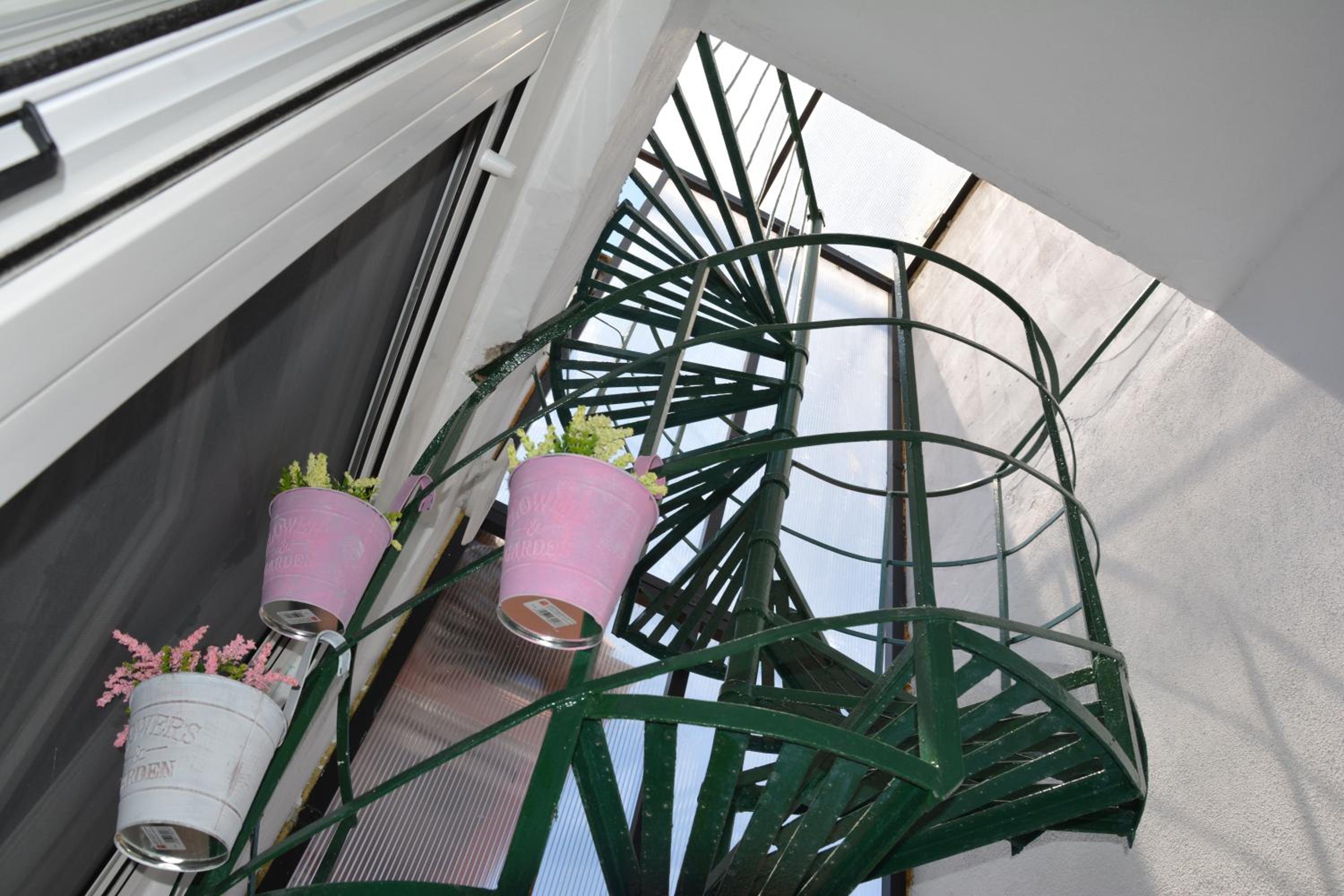 Moudania's cozy apartment view 4