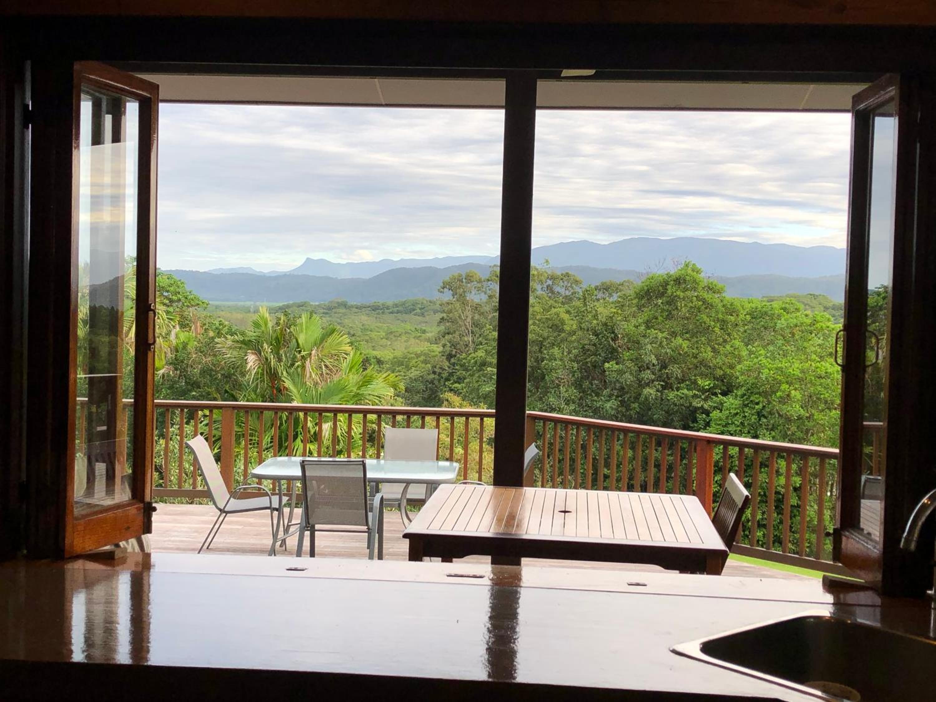 daintree valley cottage