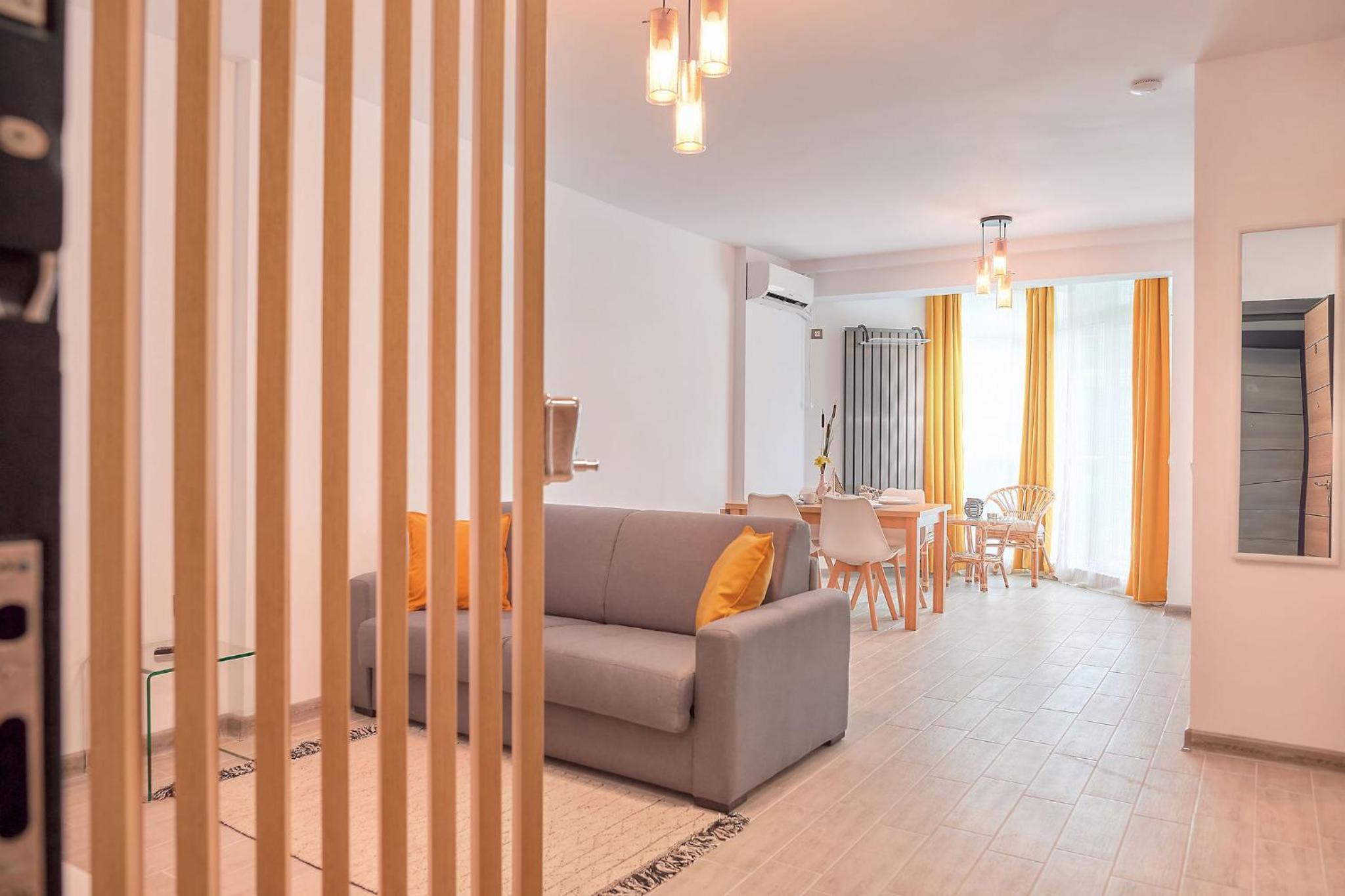 Opal Luxury Apartment 91 Spa n Pool Beach resort view 3