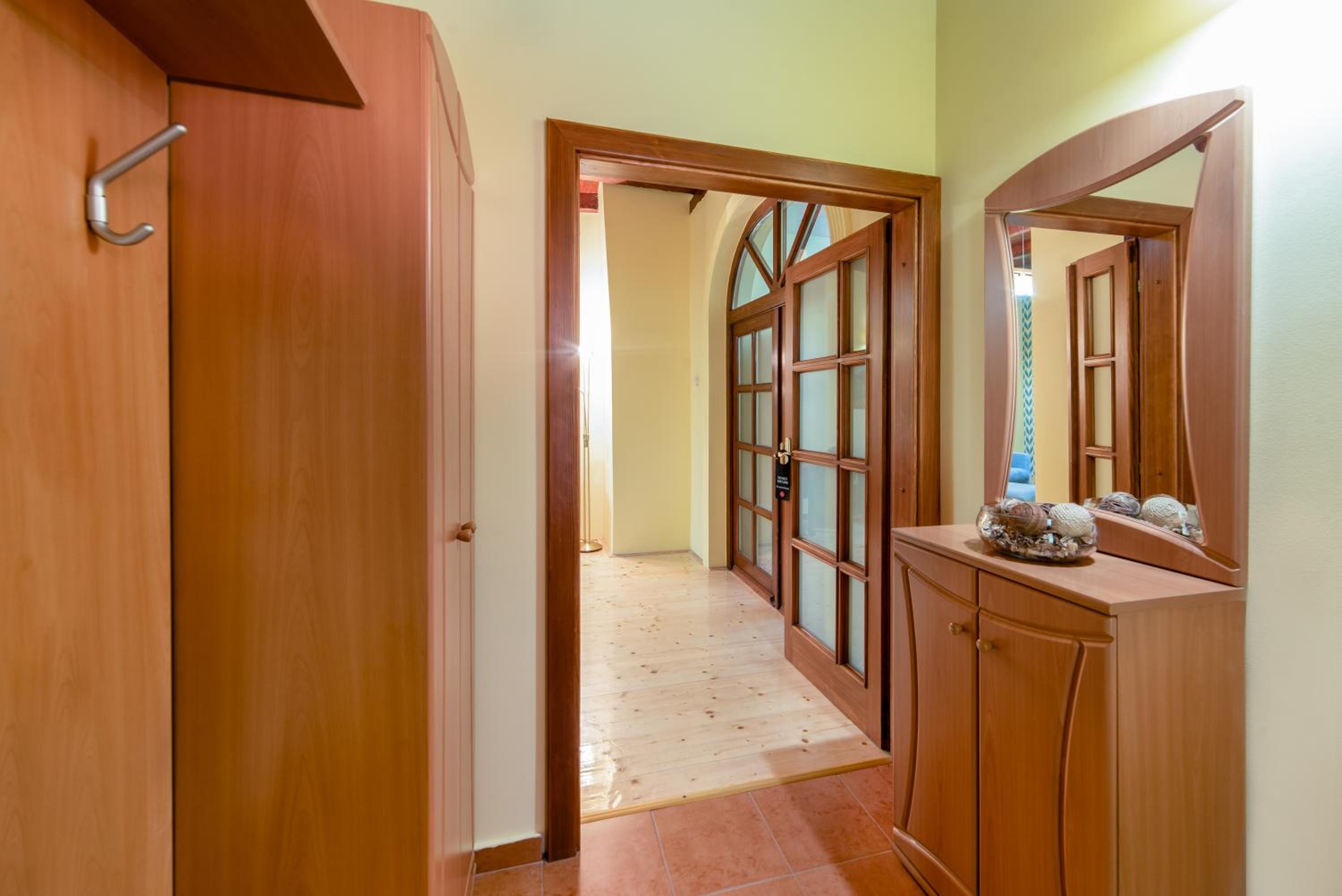 DuMalux apartment view 2