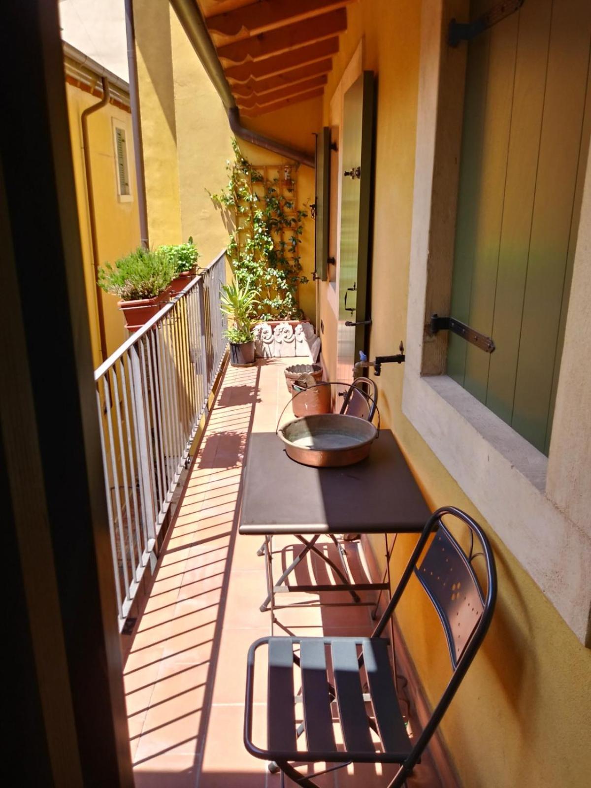 GECKO'S BALCONY view 2