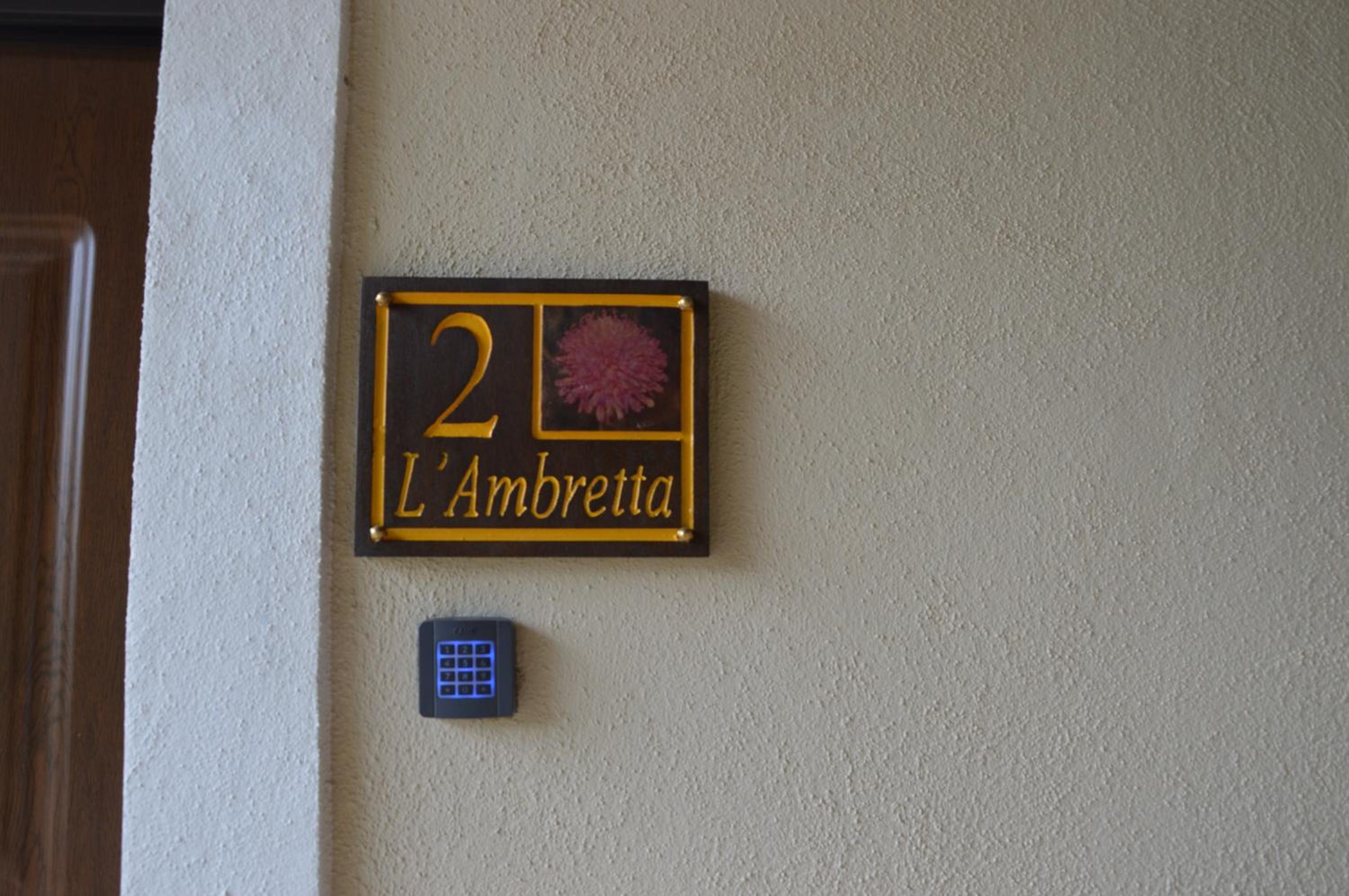 Photo 52