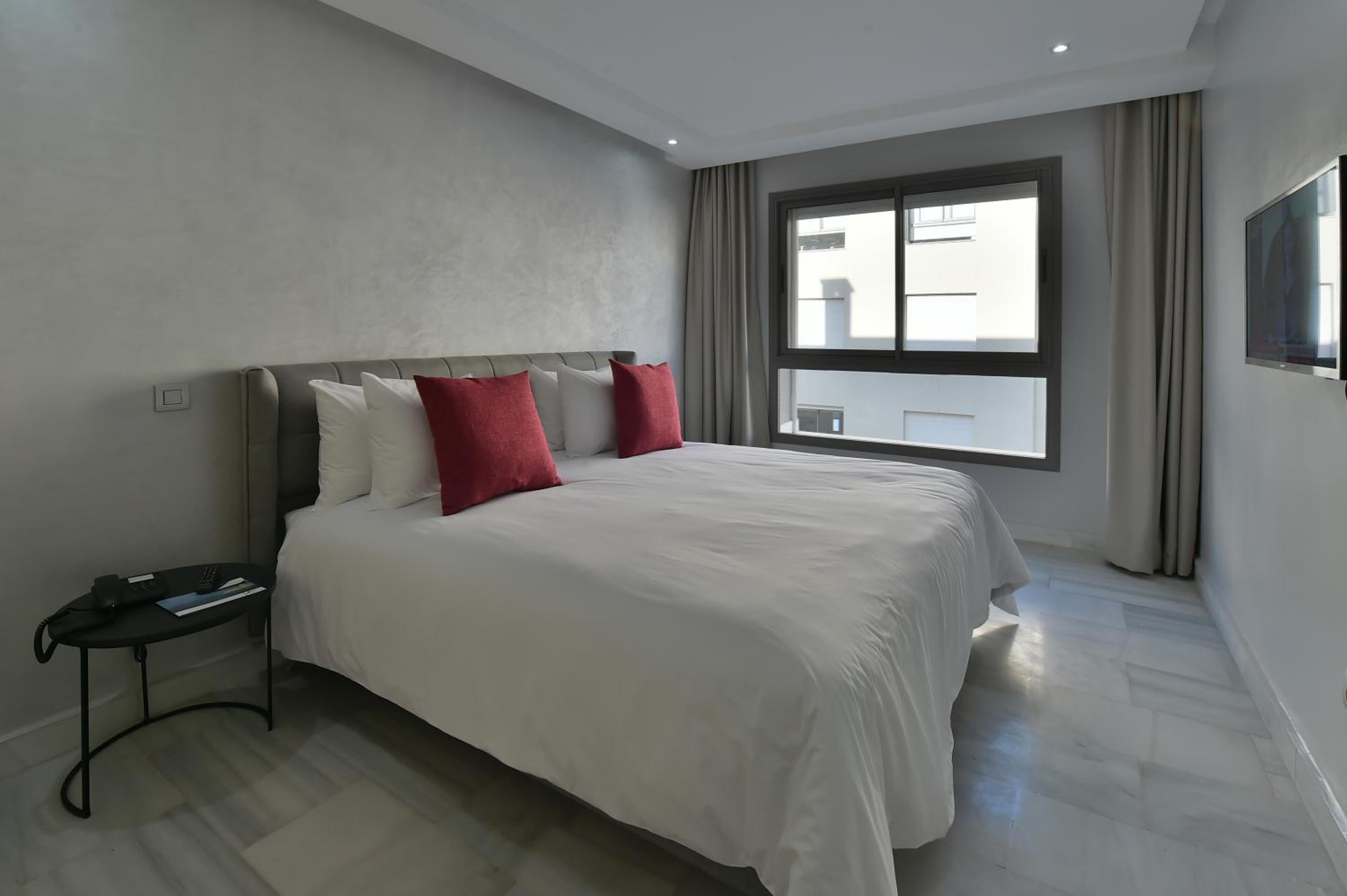 Le Yacht Suites Hotel photo 34 of 46