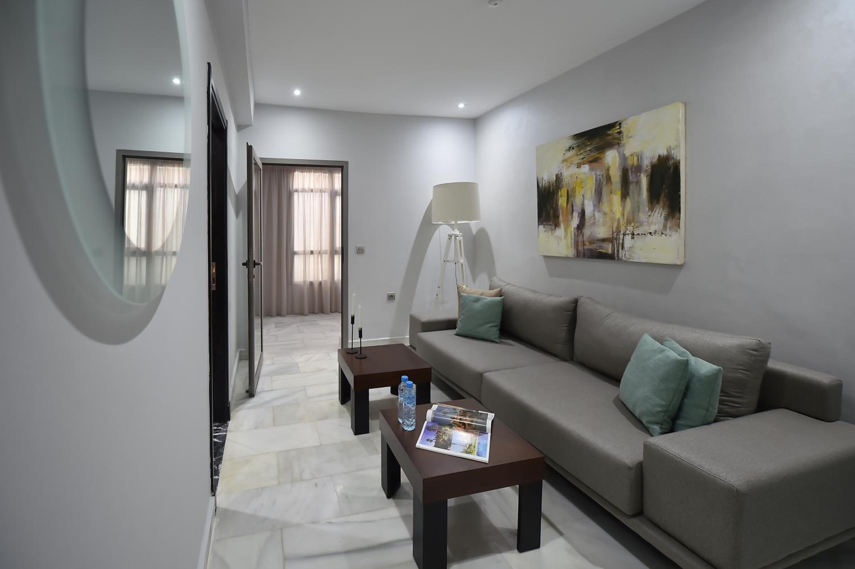 Le Yacht Suites Hotel photo 44 of 46