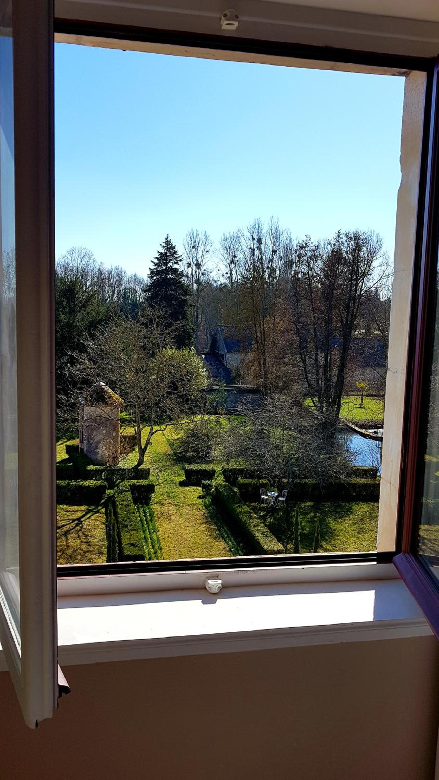 Château de Bonneau (Val de Loire) view 4