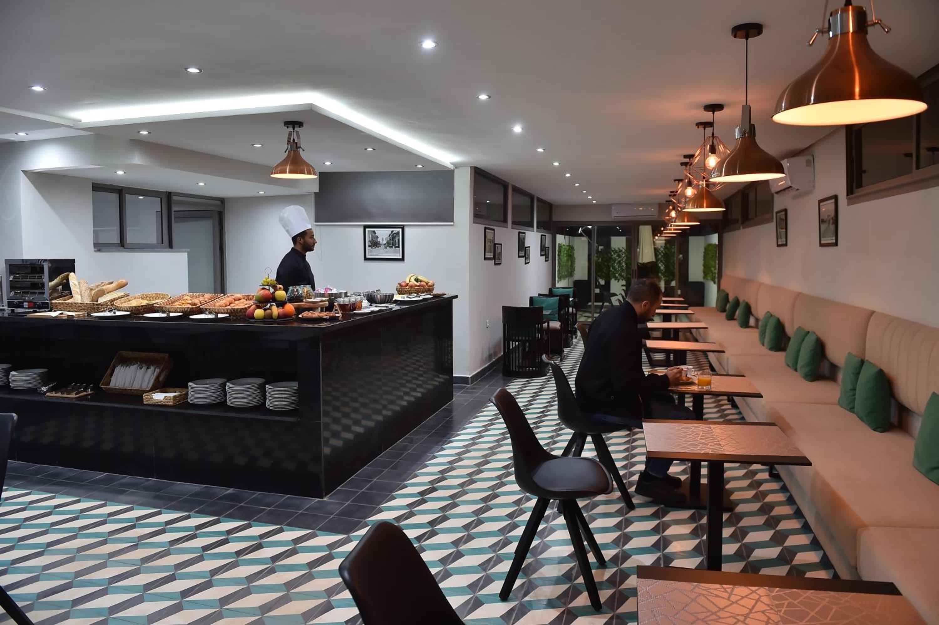 Le Yacht Suites Hotel photo 45 of 46