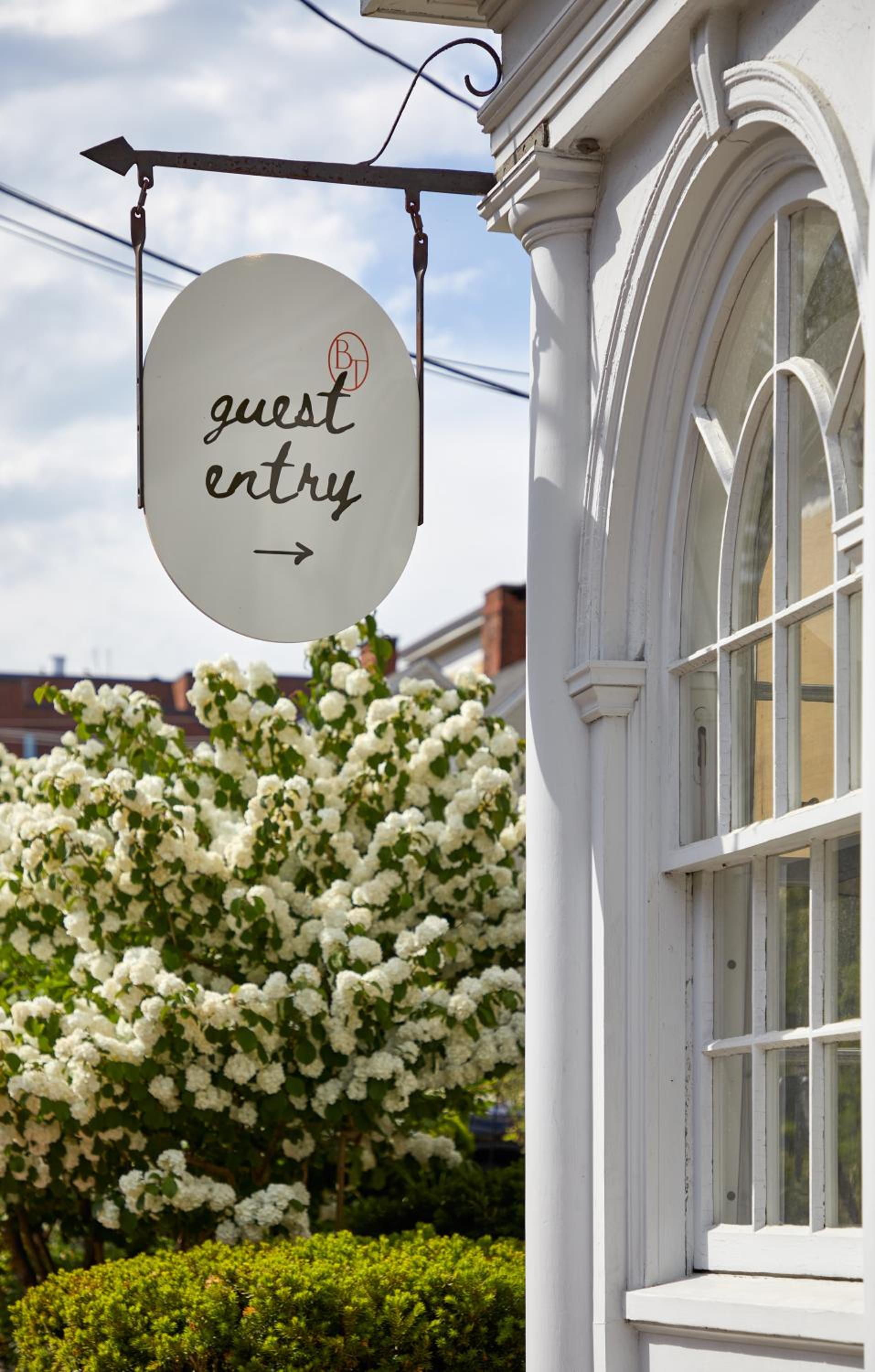 Portland Vacations - Blind Tiger Portland - Danforth Street - Property Image 3