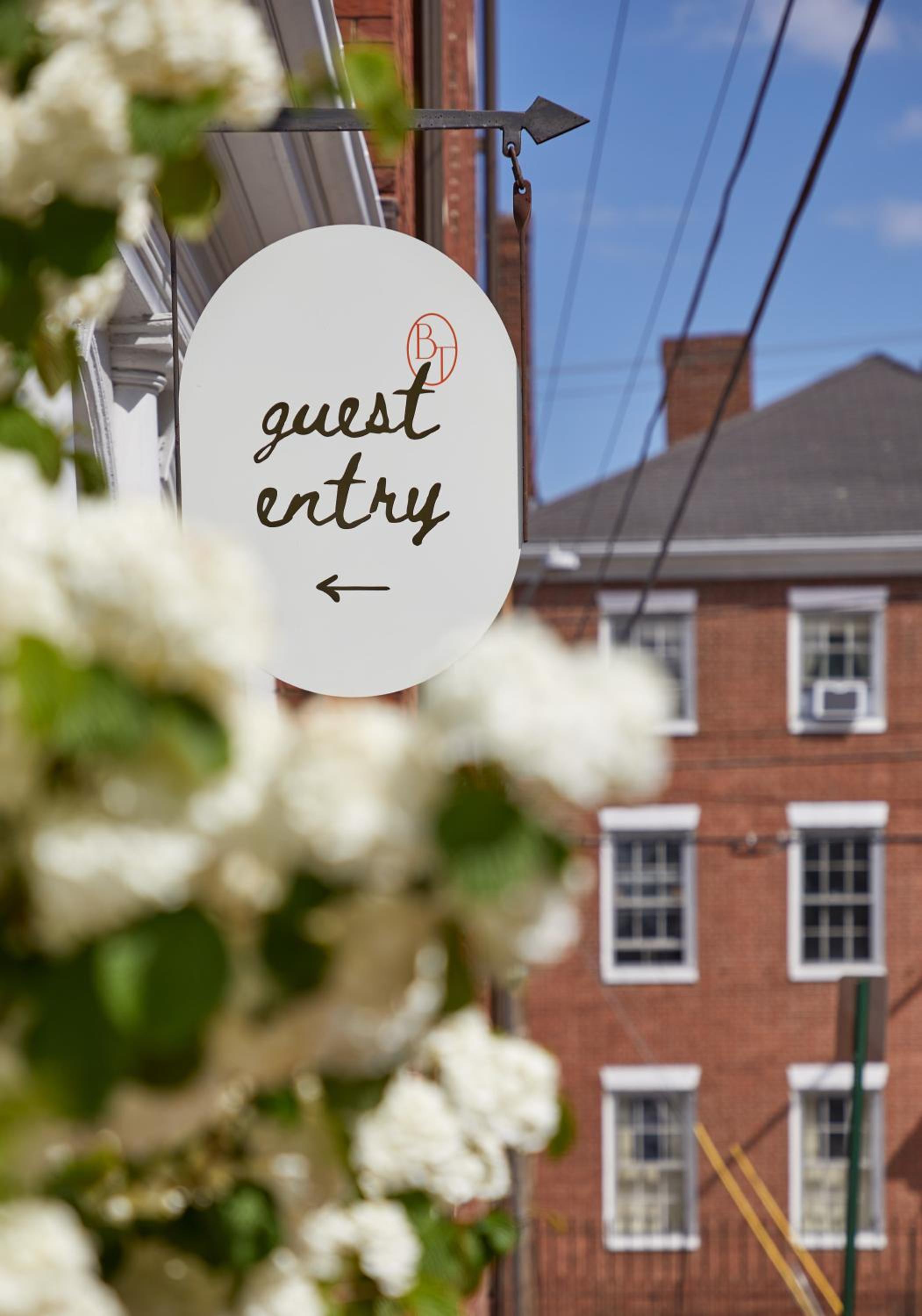 Portland Vacations - Blind Tiger Portland - Danforth Street - Property Image 4