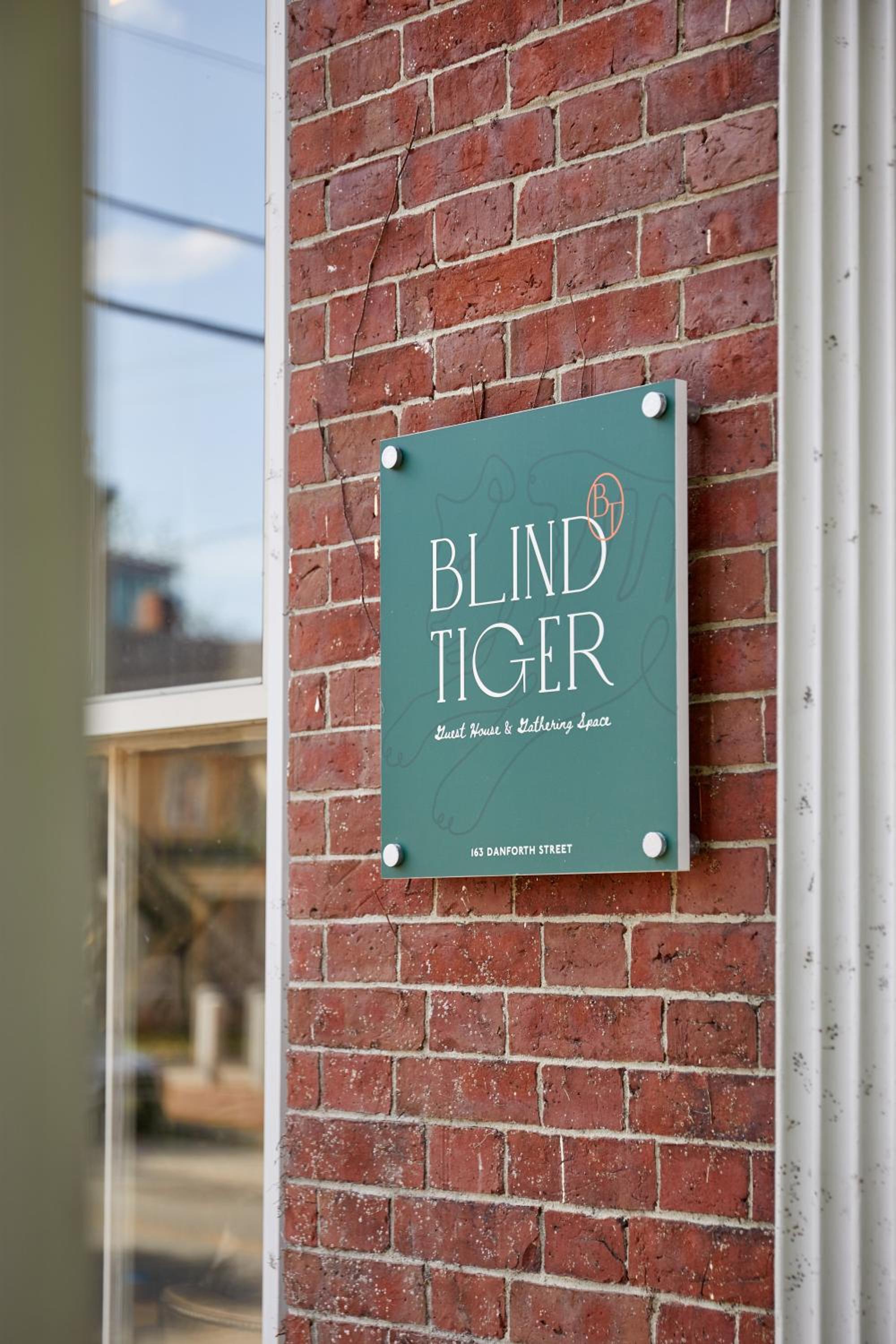 Portland Vacations - Blind Tiger Portland - Danforth Street - Property Image 7