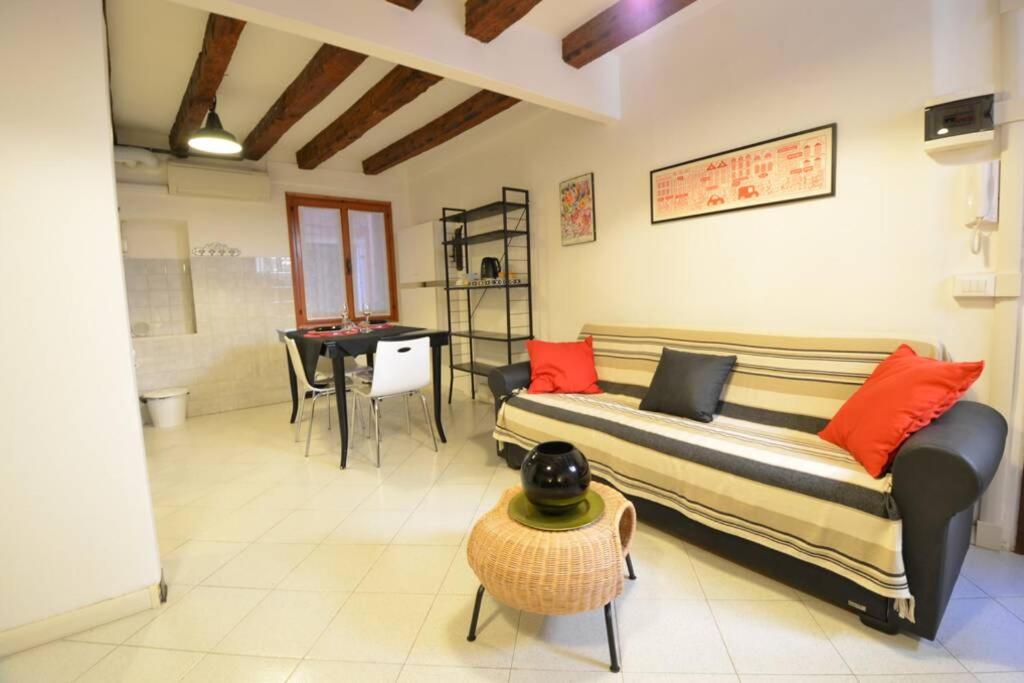 Carlo's Studio by Venicevillas photo 2