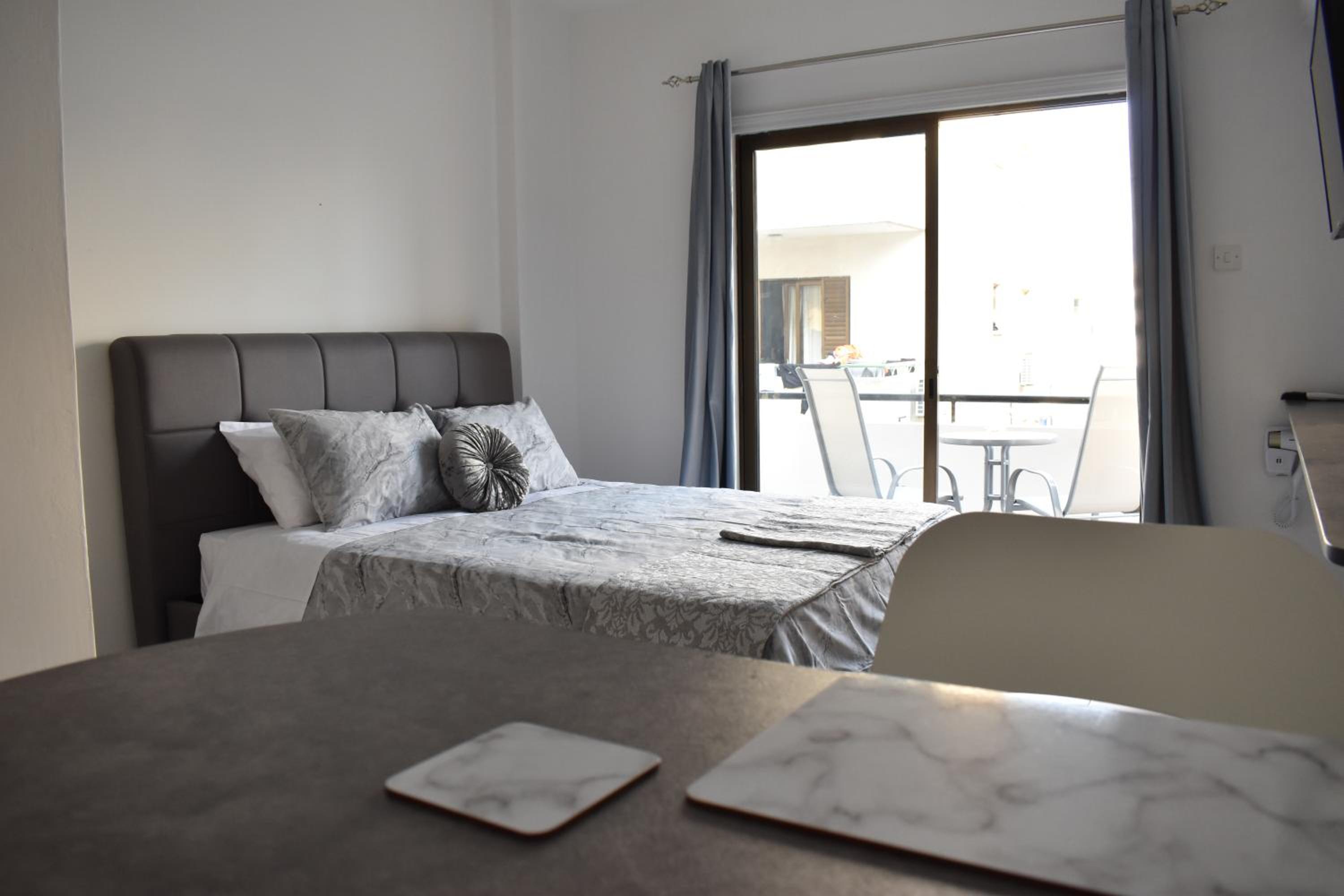 Marias Apartment - in city centre,near beach view 4