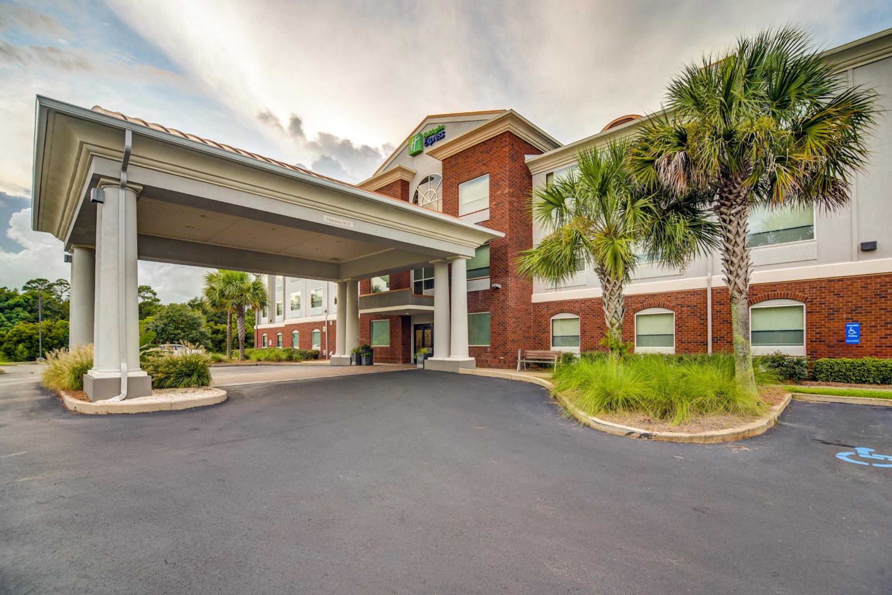 Hotel Holiday Inn Express & Suites Foley - N Gulf Shores By Ihg