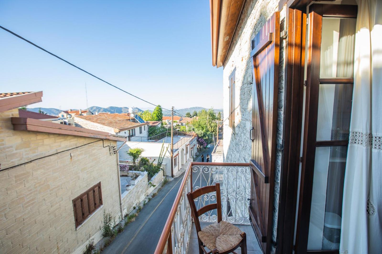 Iosiphis Stonebuilt House