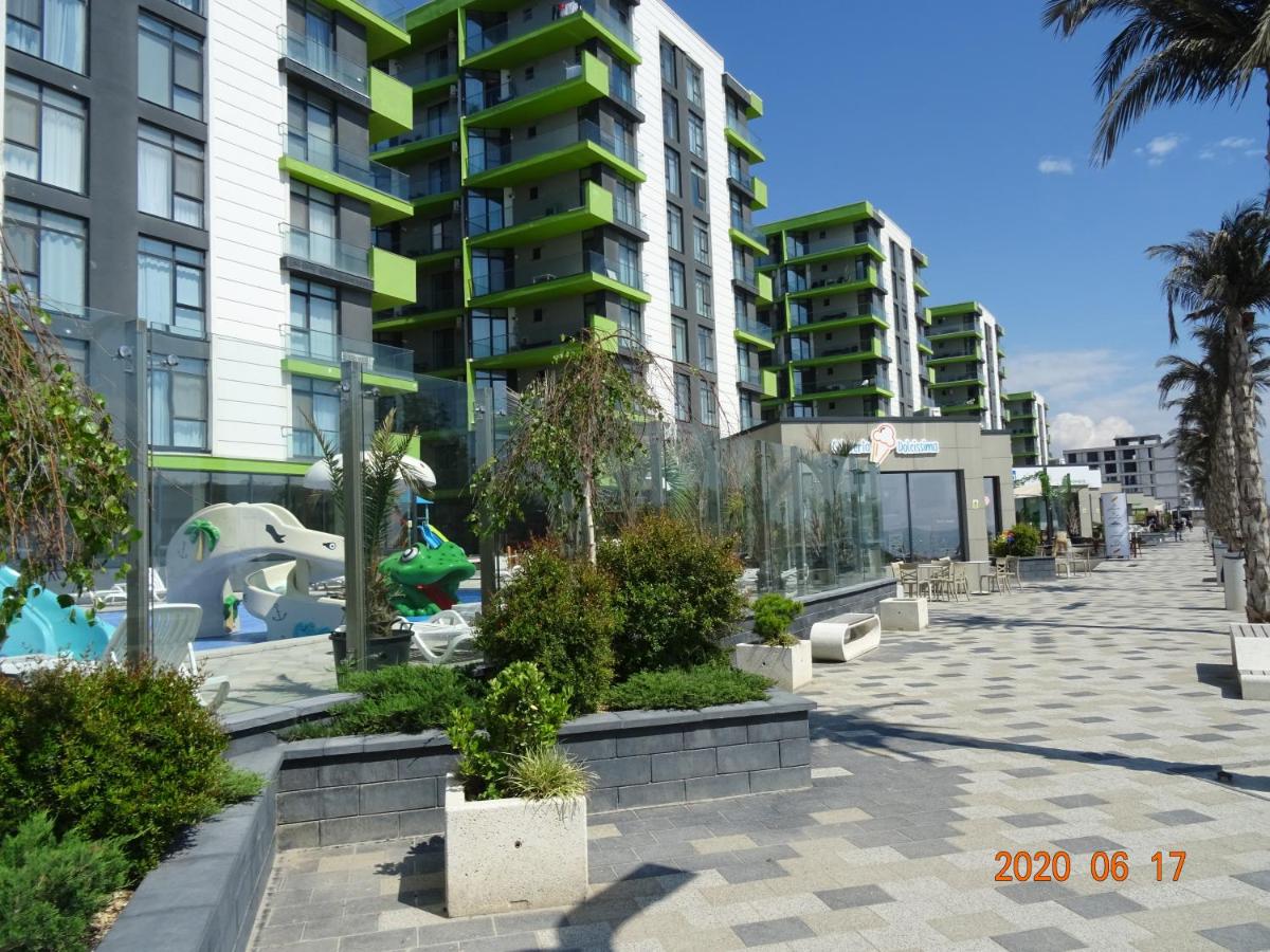 Photo 44