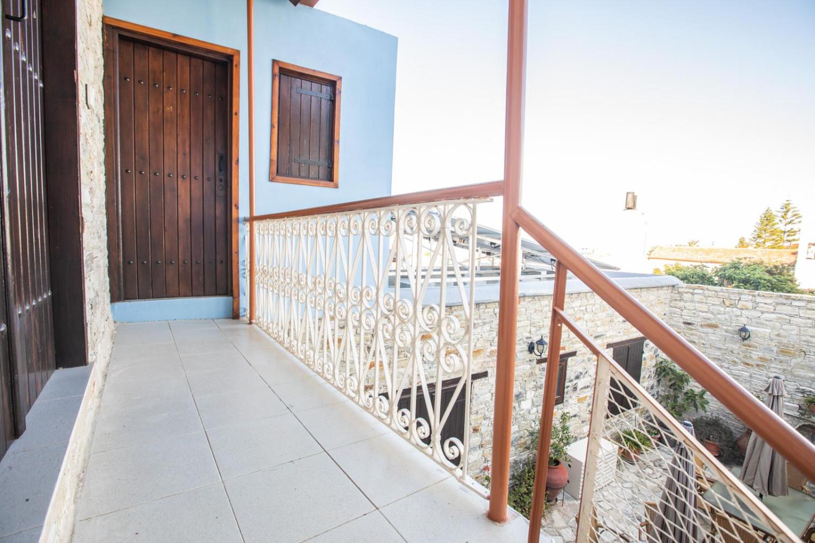 Iosiphis Stonebuilt House