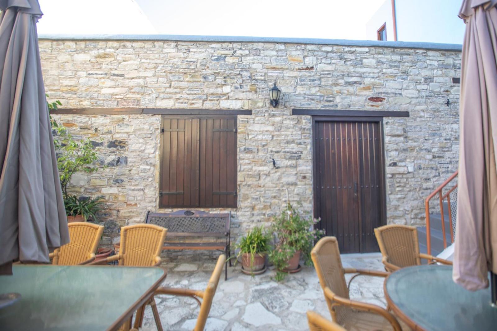 Iosiphis Stonebuilt House