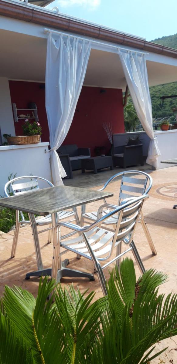 Valeri 's Country House view 5