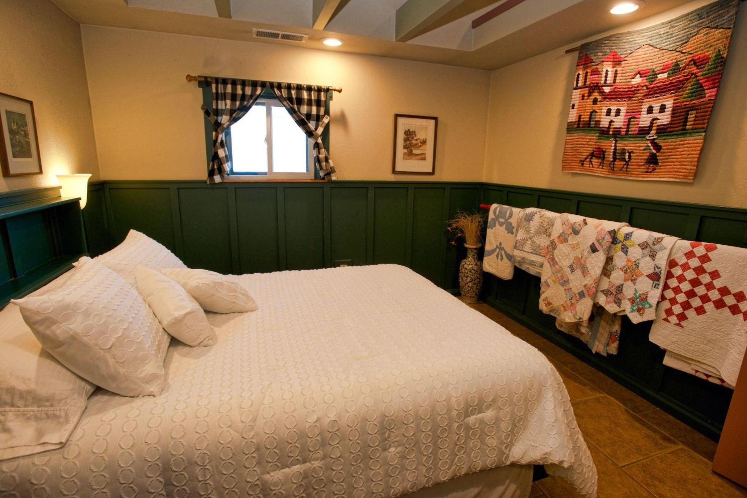 Cottage Inn by Casago McCall - Donerightmanagement view 5