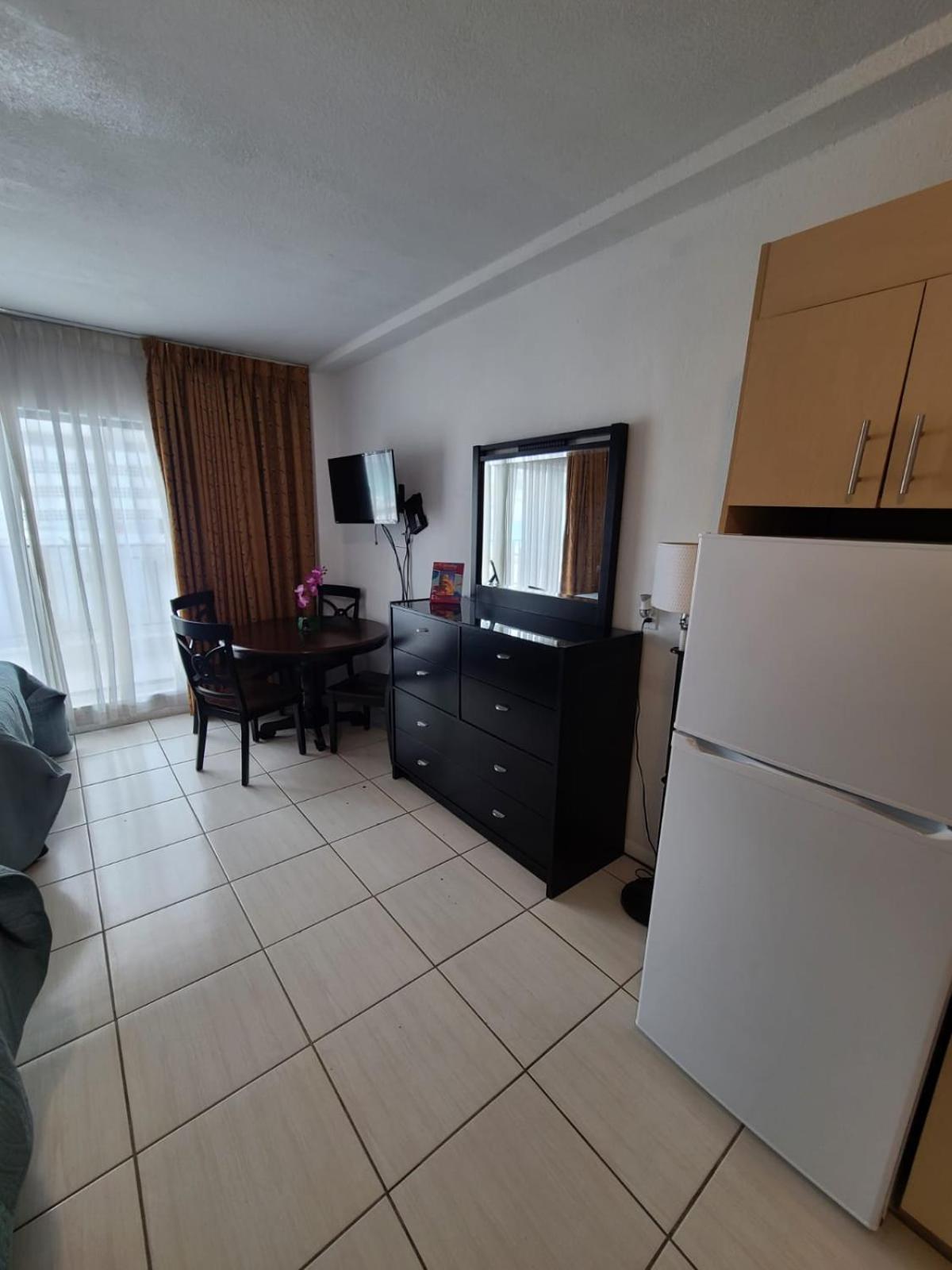Ocean Front Casablanca Studios with FULL KITCHENS & Beach access By BL Rentals