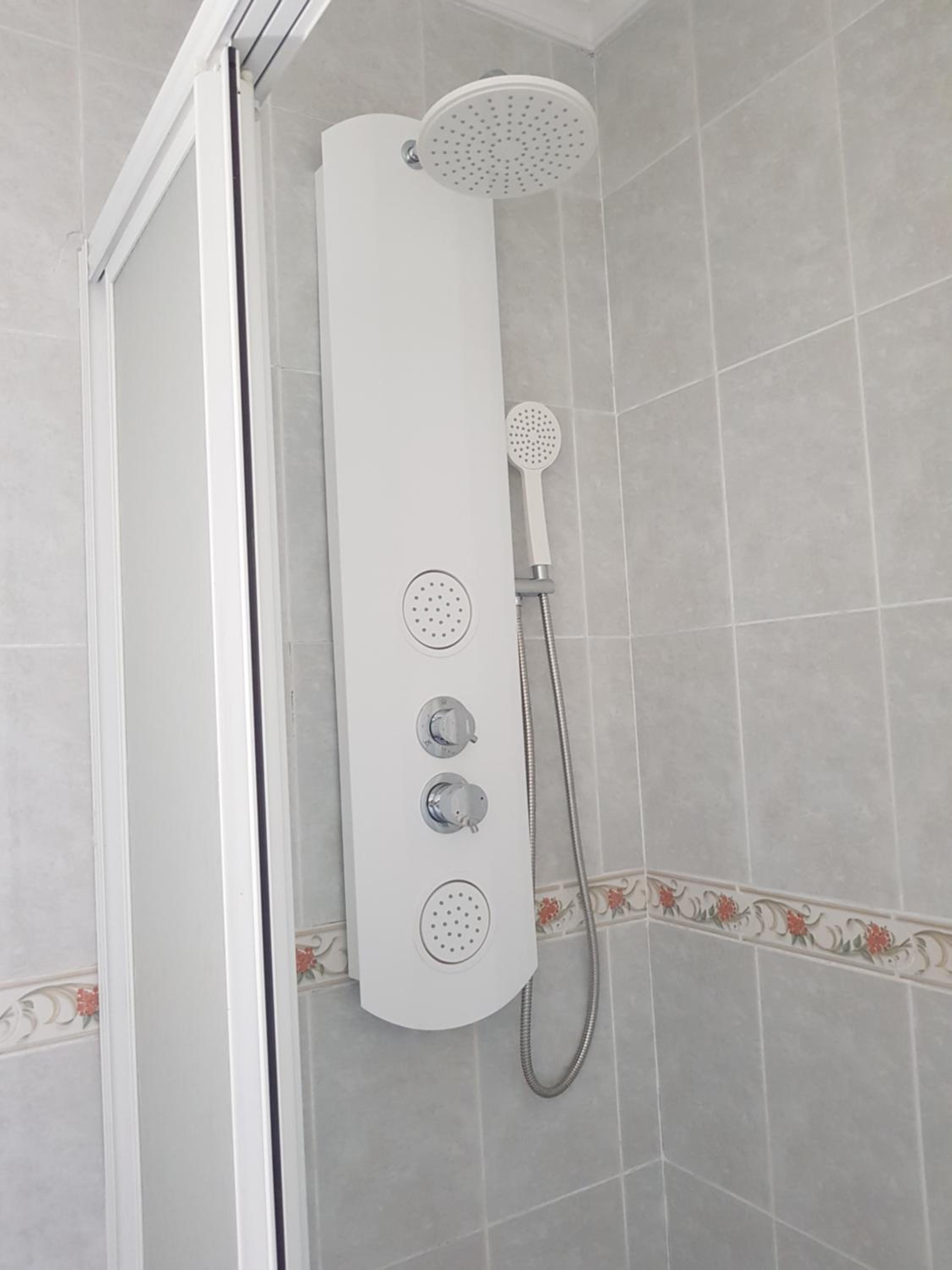 Villa La Zenia, Private pool, 10min walk to La Zenia Beach, for 6 people