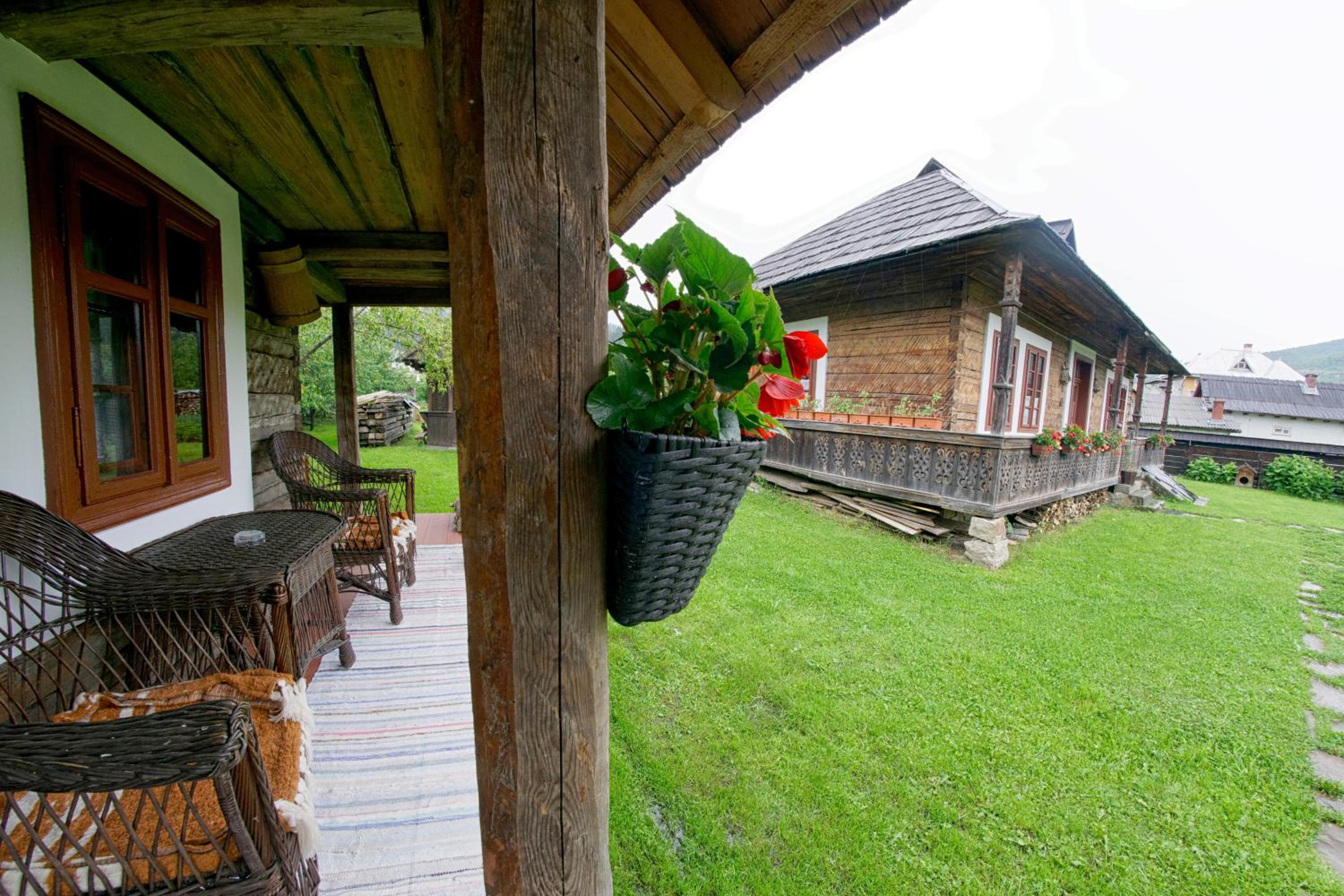 Casa Povestilor din Bucovina view 4