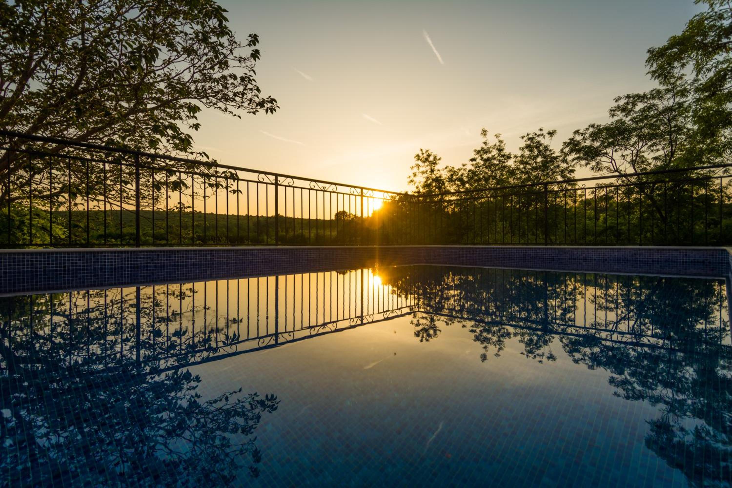 Villa Dvori Dida Mile view 4