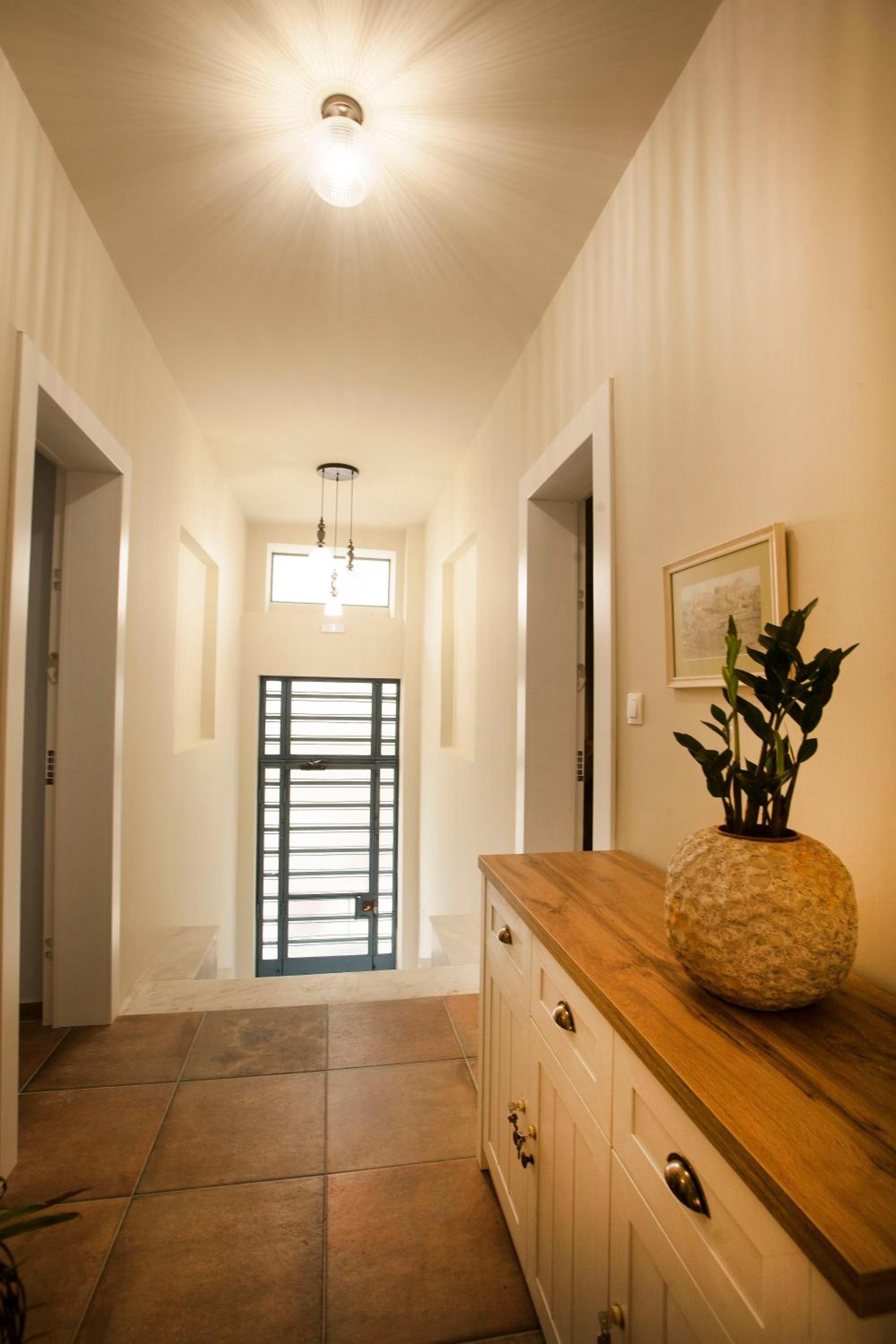Bentzi...Boutique Apartment 6, Superior Suite for 4 Guests
