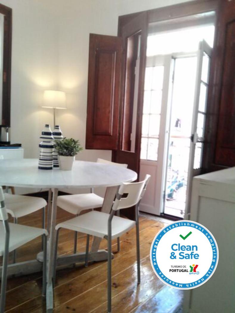 Inglesinhos 1 Apartamento Modesto