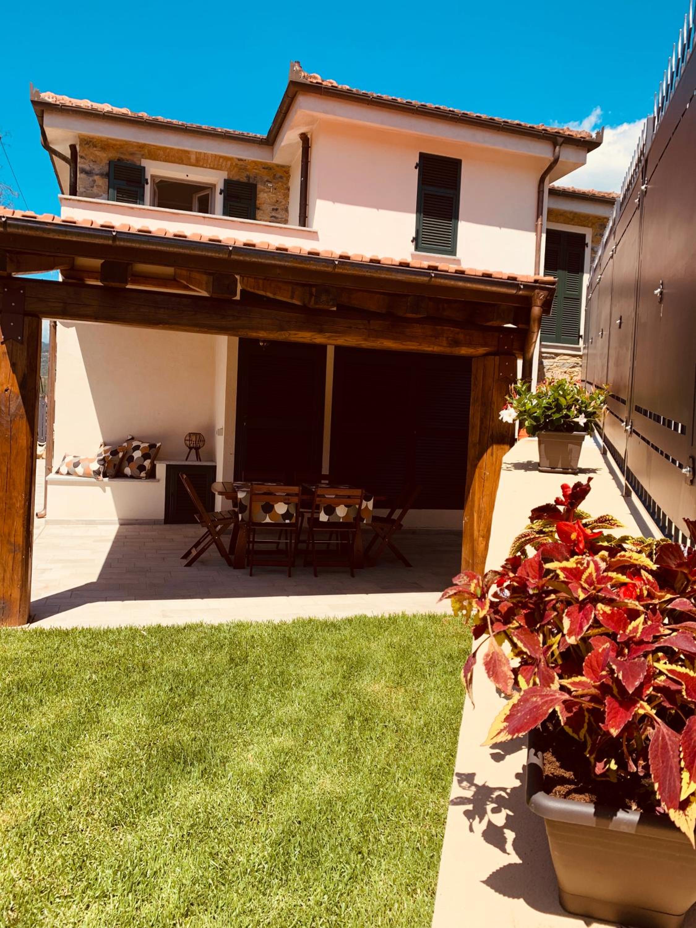 Cabanè Bed and Breakfast view 3