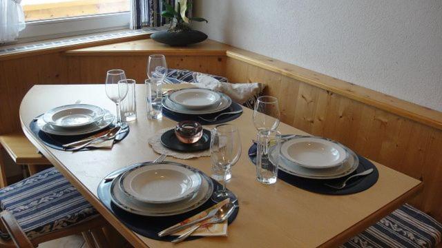 Chasa Mezpra/Stephan Jenal Nr. 1 - Ferienwohnung für 2-4 Personen